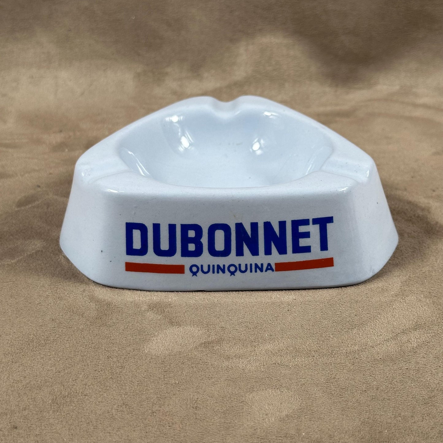 Cendrier DUBONNET triangulaire publicitaire vintage en faience bleu Made in France
