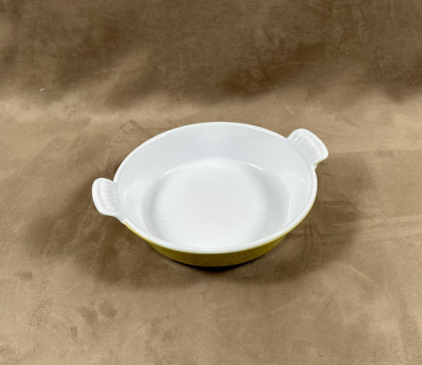Plat en fonte jaune Le Creuset vintage Made in France Années 1980