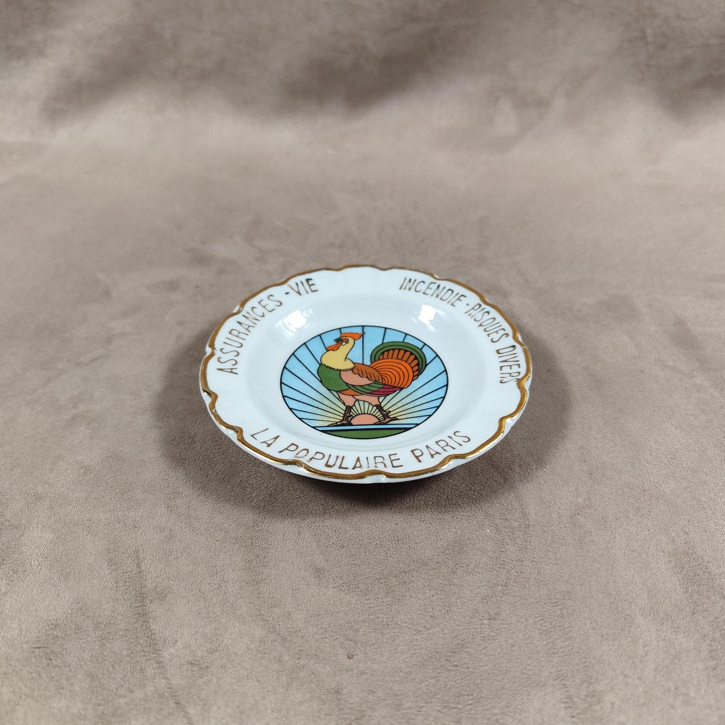 Cendrier publicitaire La Populaire Paris Assurance Vie en porcelaine de Limoges vintage Made in France 1950