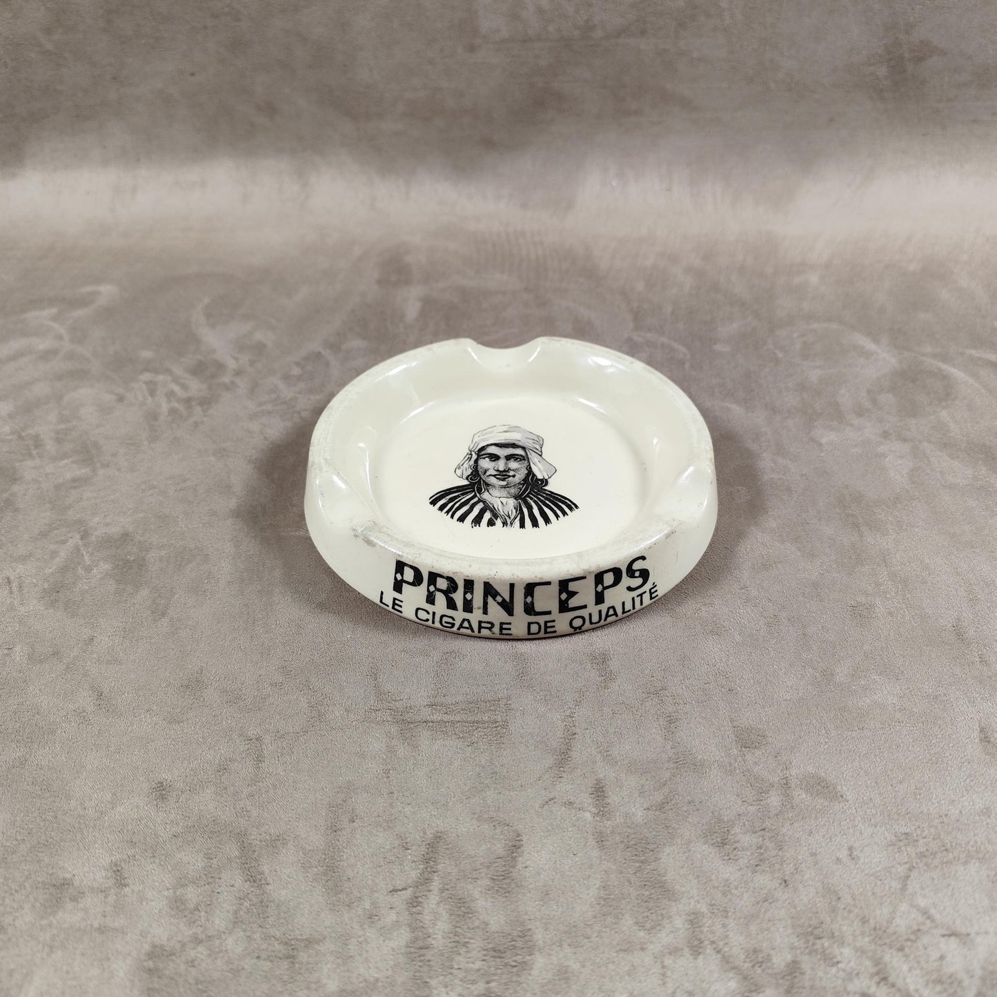 Cendrier publicitaire Princeps le cigare de qualité en faience Made in Belgium Vintage 1900