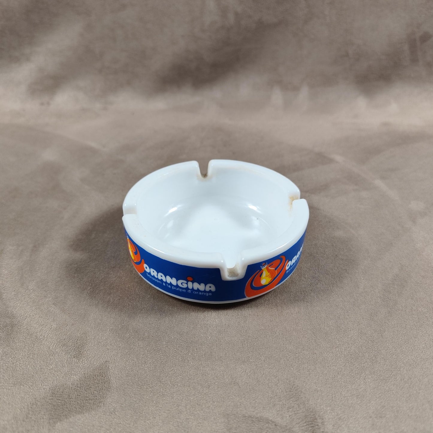 Cendrier en verre blanc vintage Orangina Made in France