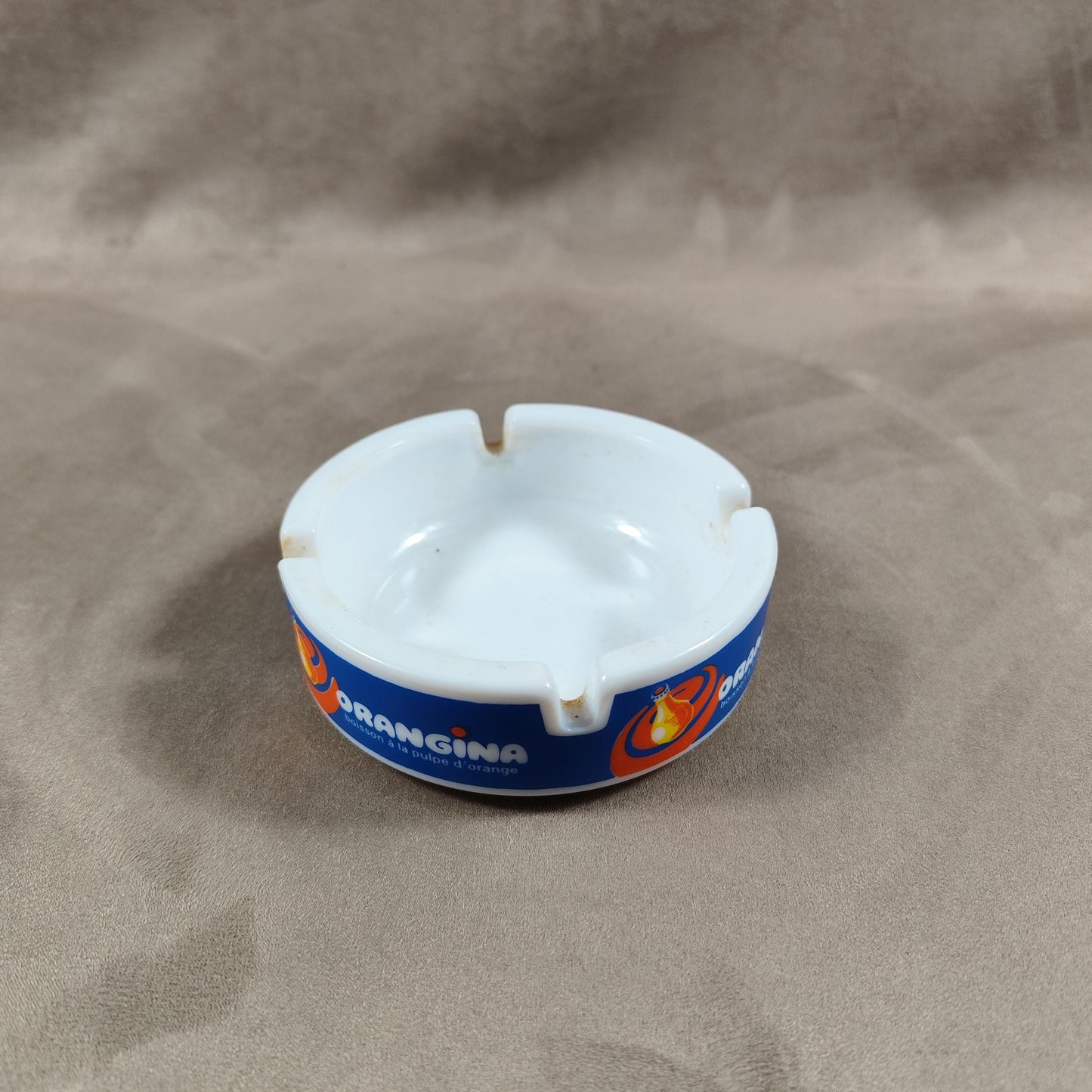 Cendrier en verre blanc vintage Orangina Made in France