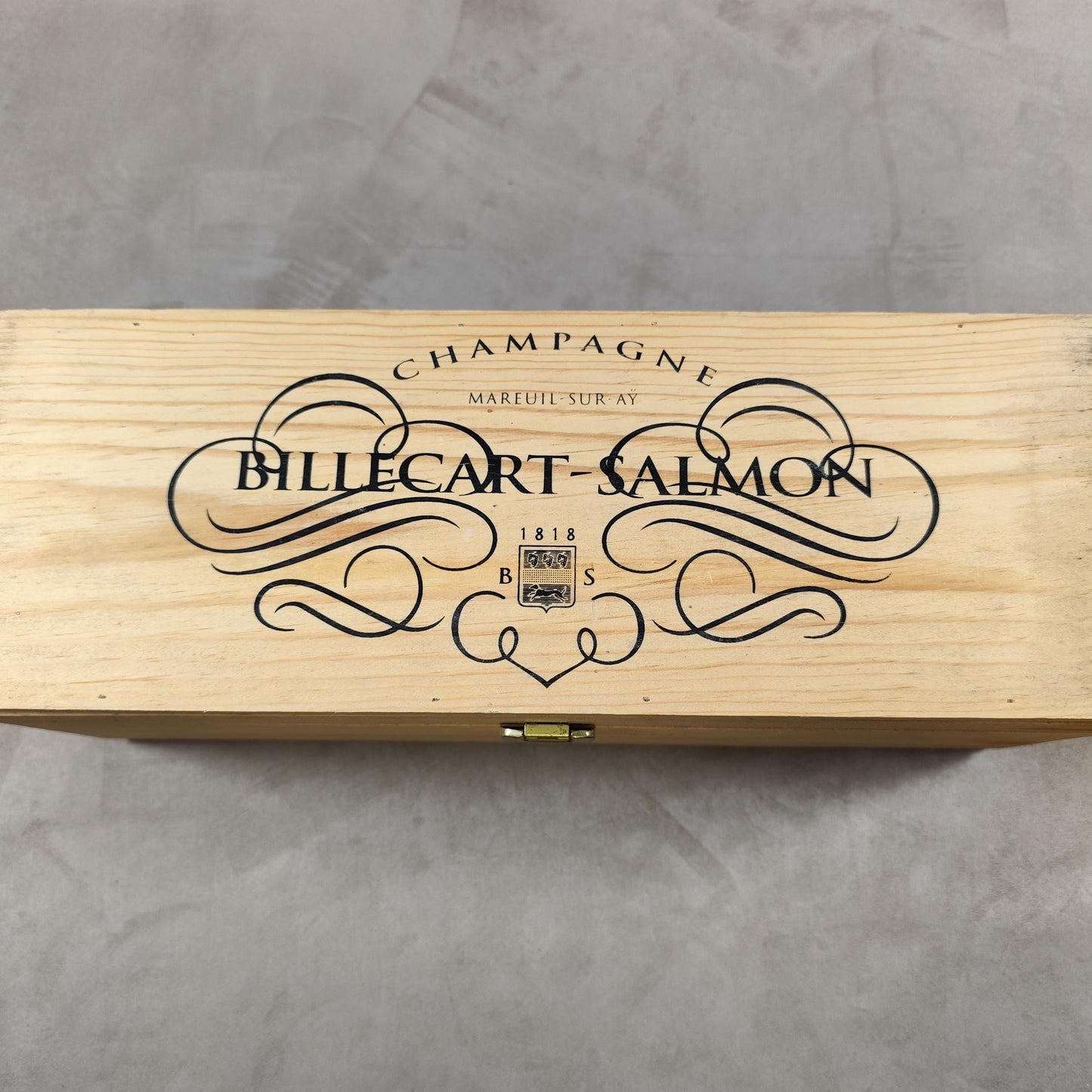 Caisse en bois de champagne Billecart Salmon Made in France Années 1970