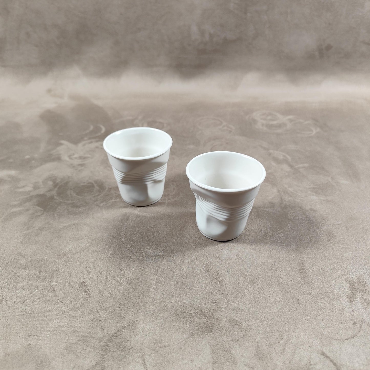 Lot de 2 gobelet Froissé REVOL en céramique blanc, Made in France, Vintage 2000