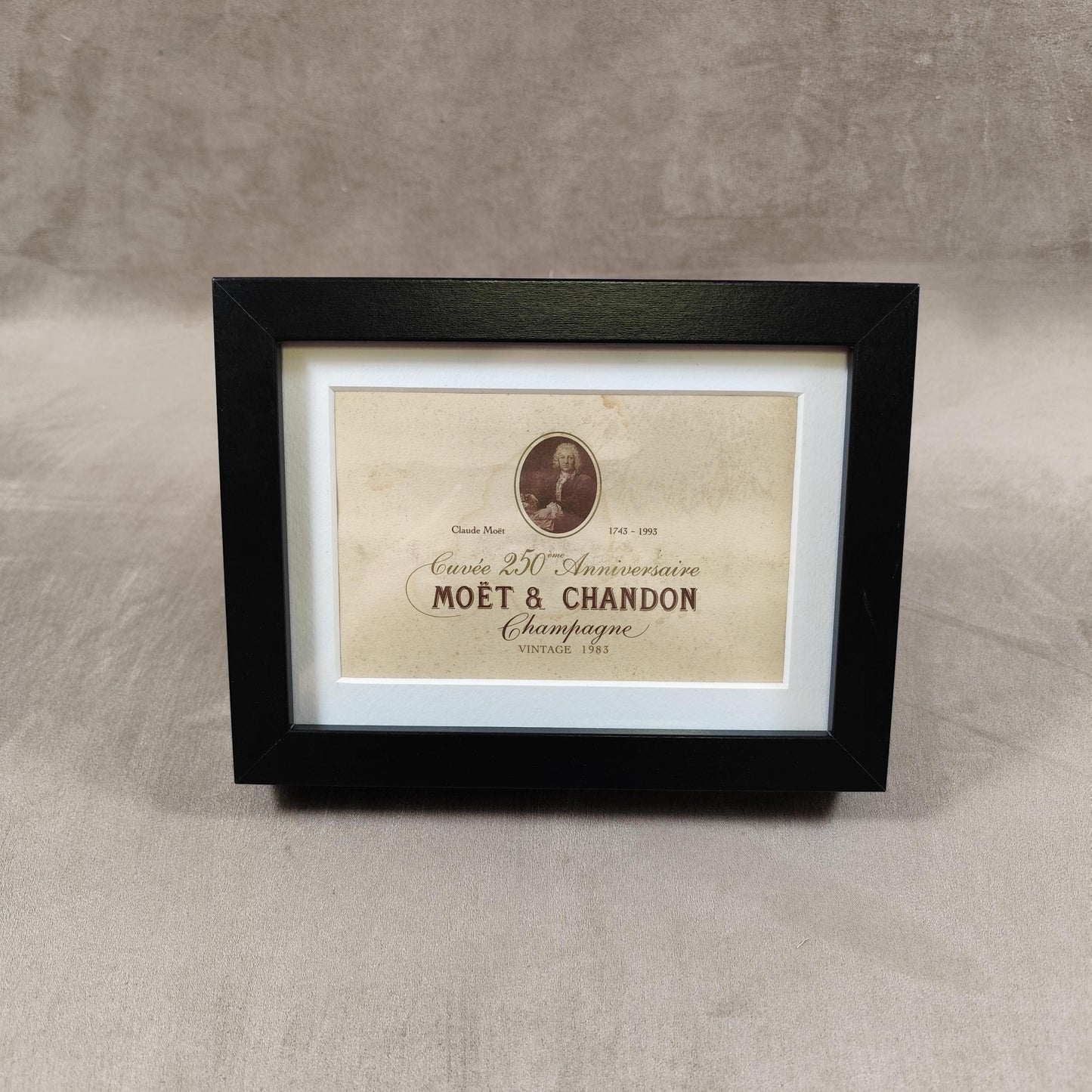 Étiquette de champagne Moet & Chandon 250ème anniversaire, encadrée avec cadre bois Made in France Vintage 1980