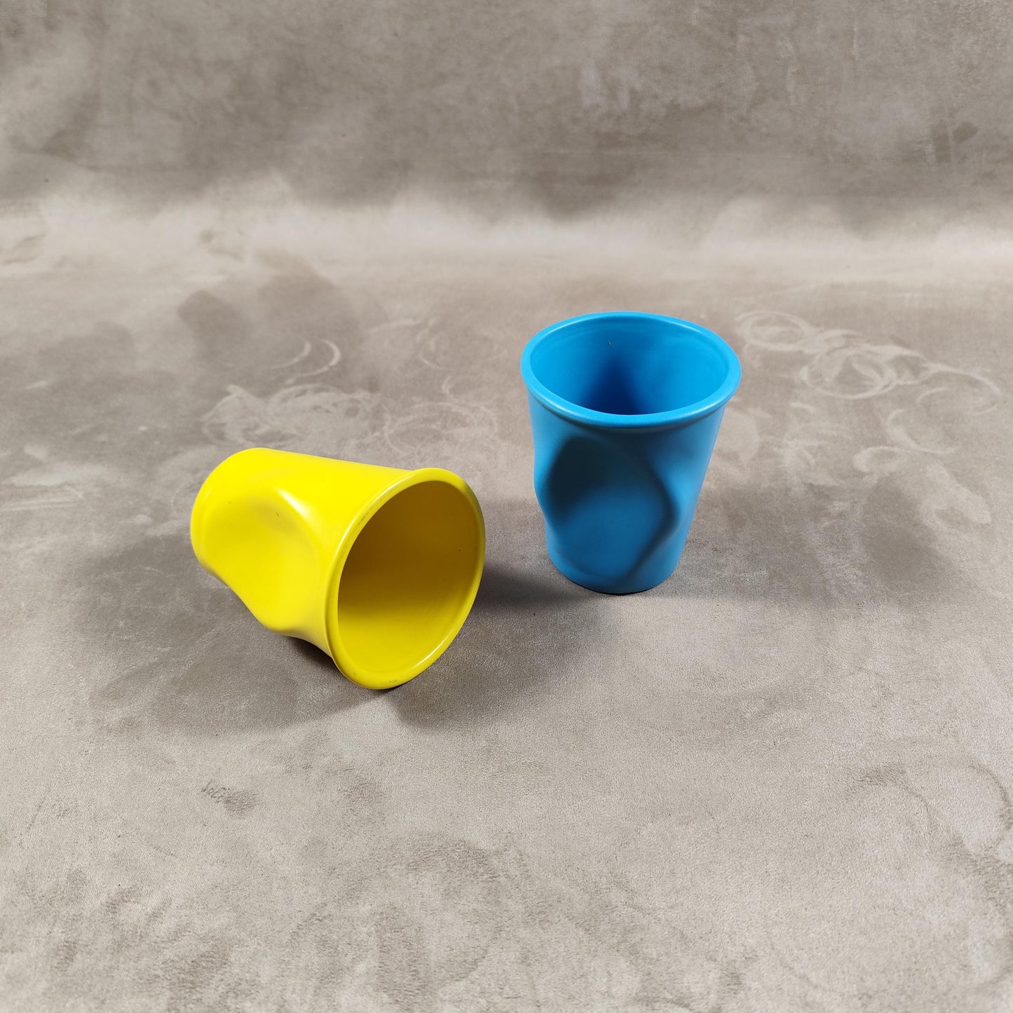 Lot de 2 grand gobelet Froissé REVOL en céramique, Made in France, Vintage 2000