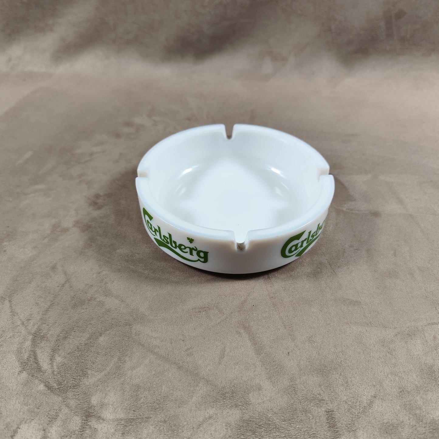 Cendrier Carlsberg XL publicitaire vintage en verre blanc Made in France 1970