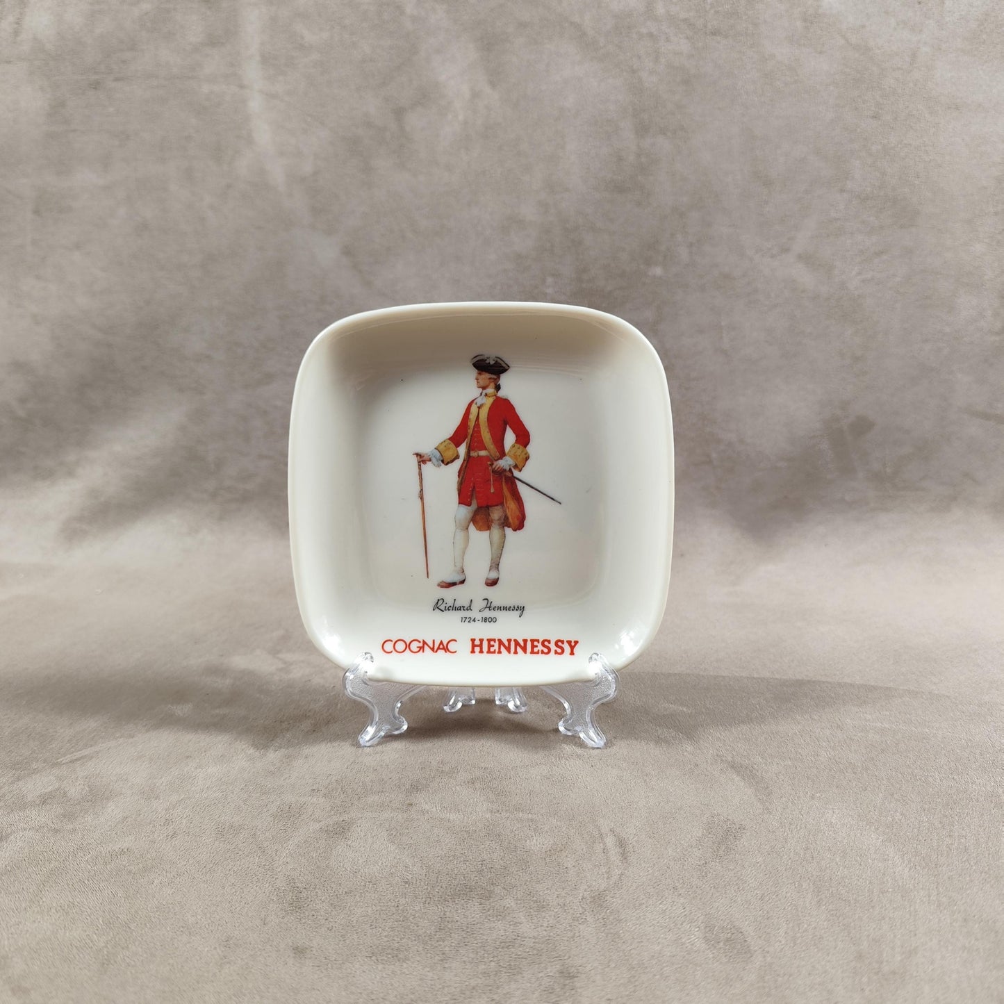 Cendrier Hennessy en plastique vintage Made in France