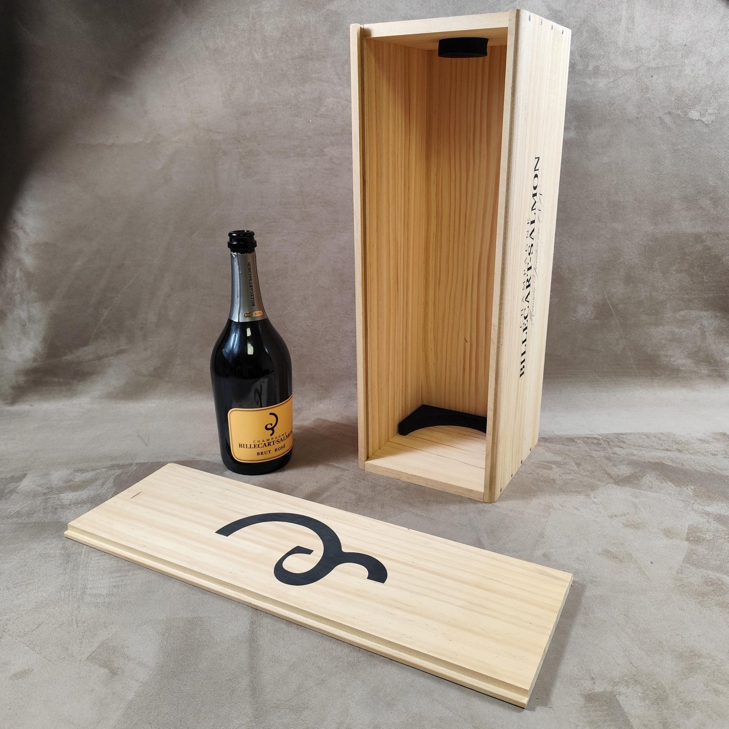 Caisse en bois de champagne Billecart Salmon Made in France Années 1970
