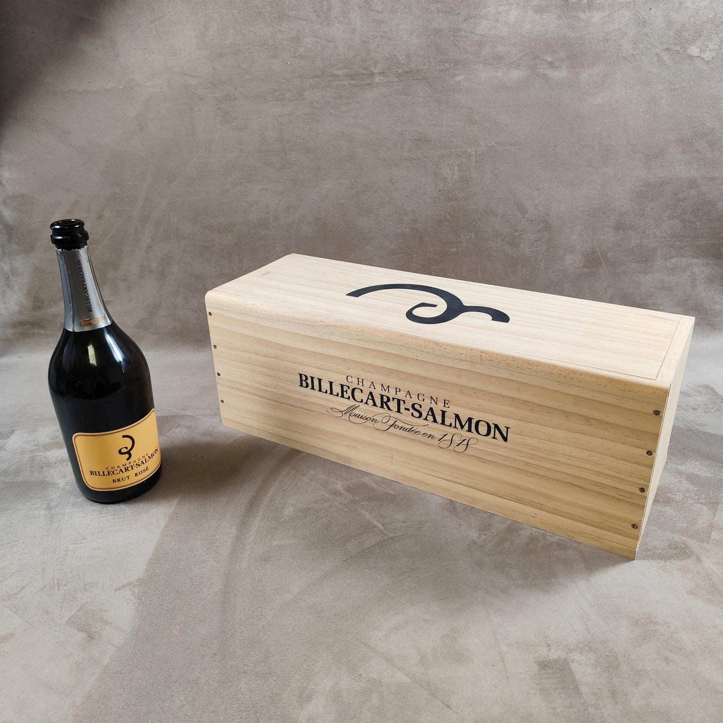 Caisse en bois de champagne Billecart Salmon Made in France Années 1970