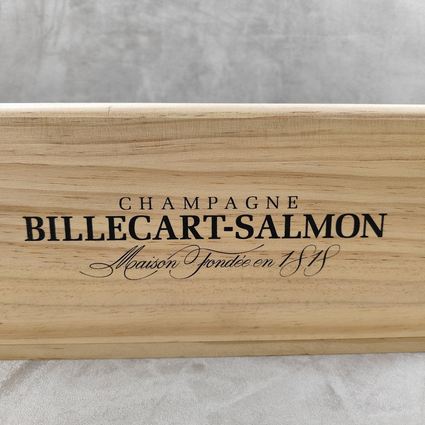 Caisse en bois de champagne Billecart Salmon Made in France Années 1970