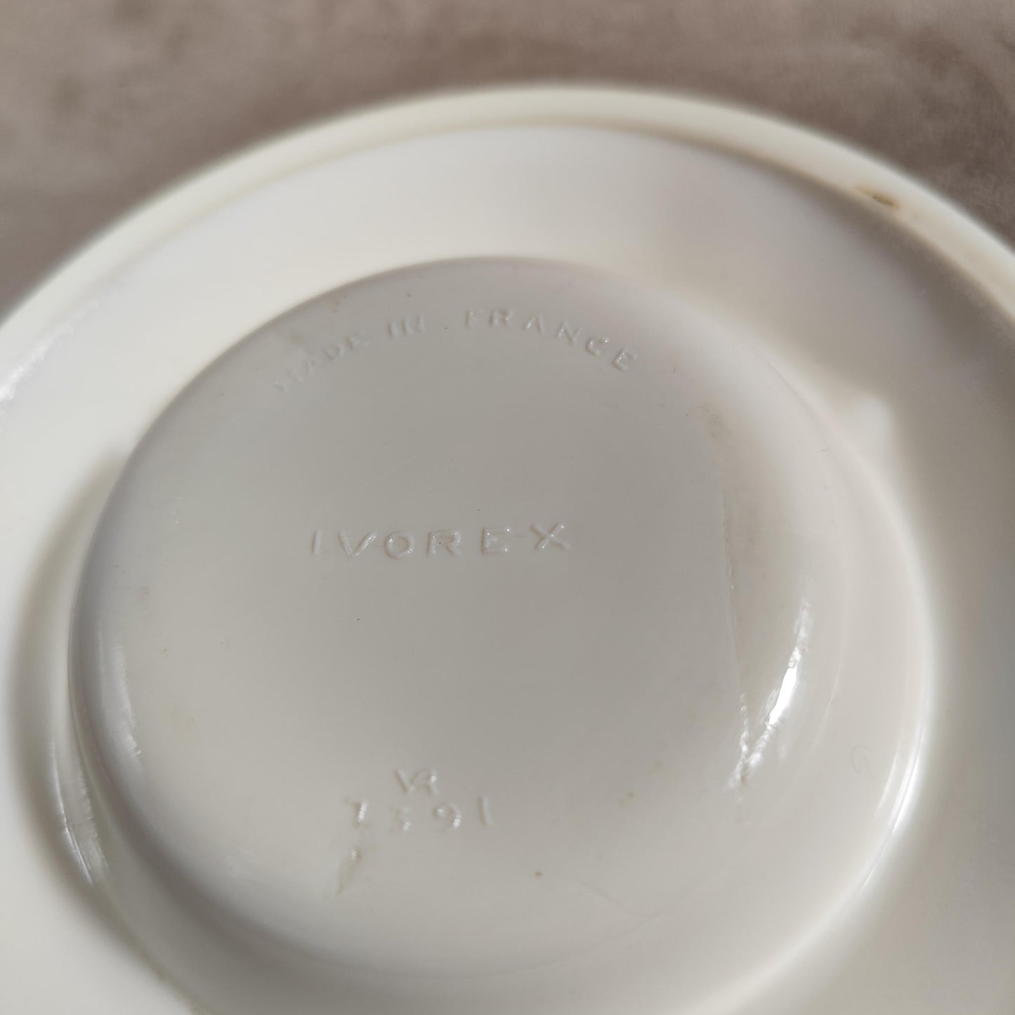 Cendrier en verre Ivorex La Slavia Made in France Vintage 1970