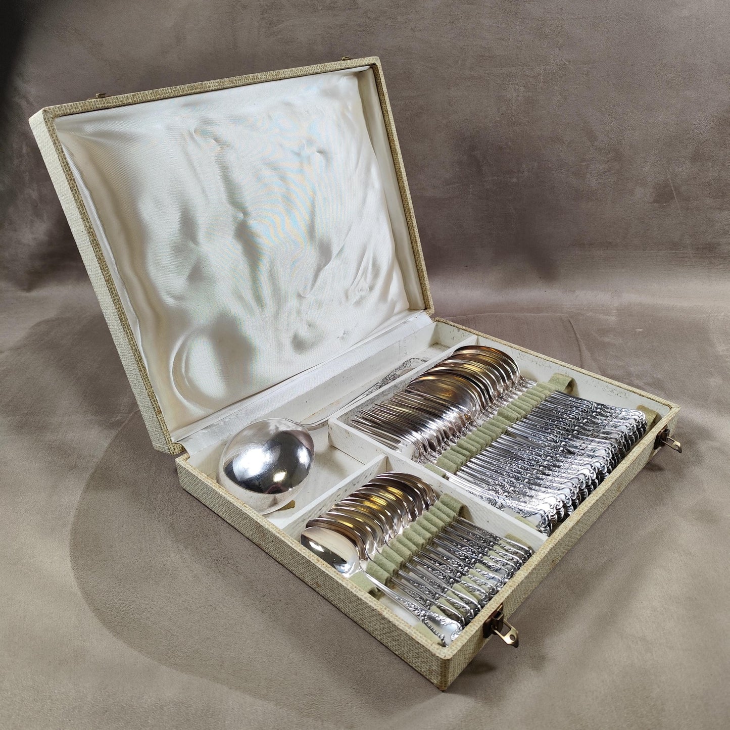 VERY RARE Ménagère métal argenté Frionnet François poinçon d'orfèvre 37 pièces 12 personnes Made in France Vintage 1900