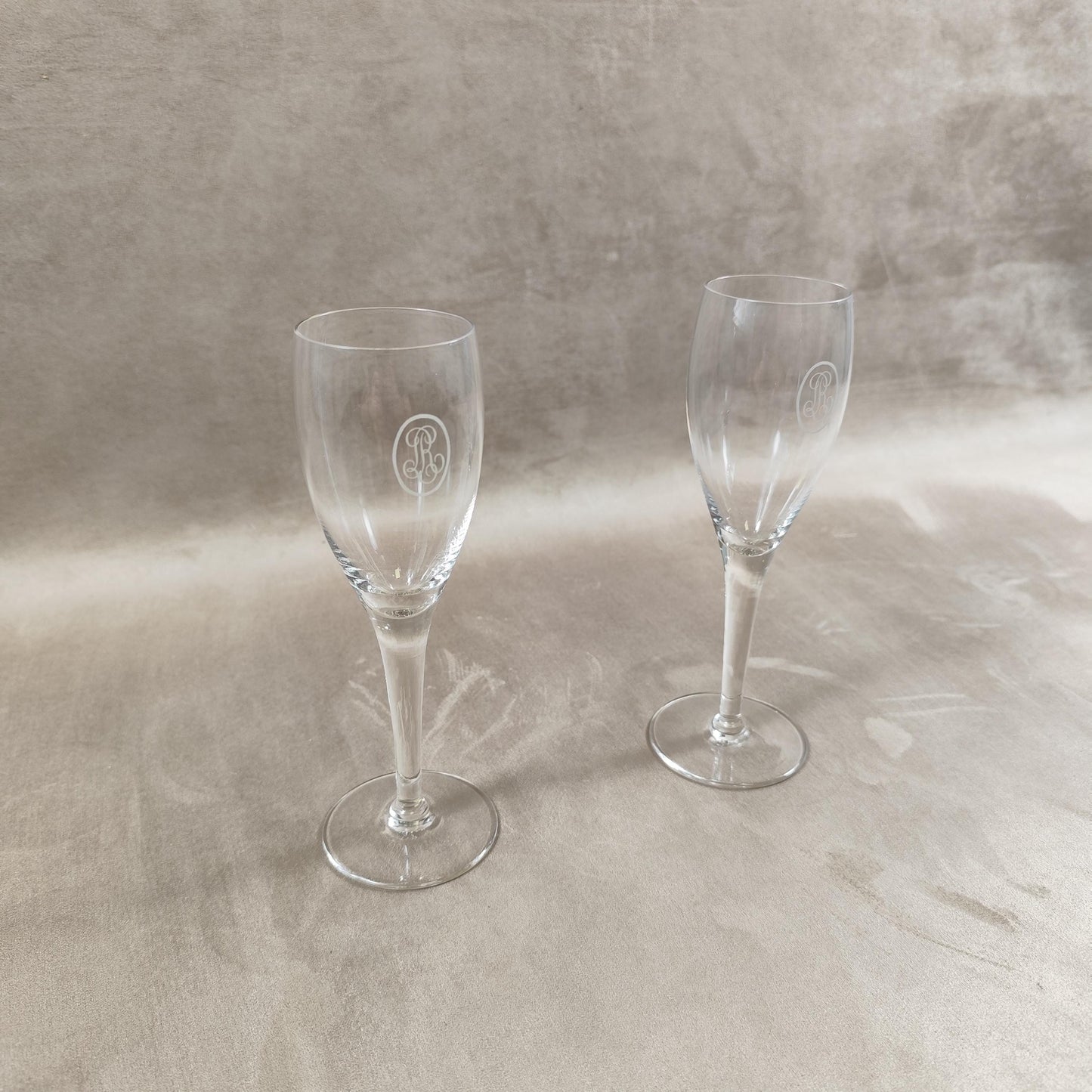 Lot de 2 flutes en verre Champagne Louis Roederer Reims Made in France Vintage 1980