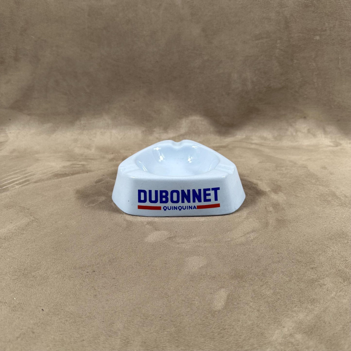 Cendrier DUBONNET triangulaire publicitaire vintage en faience bleu Made in France