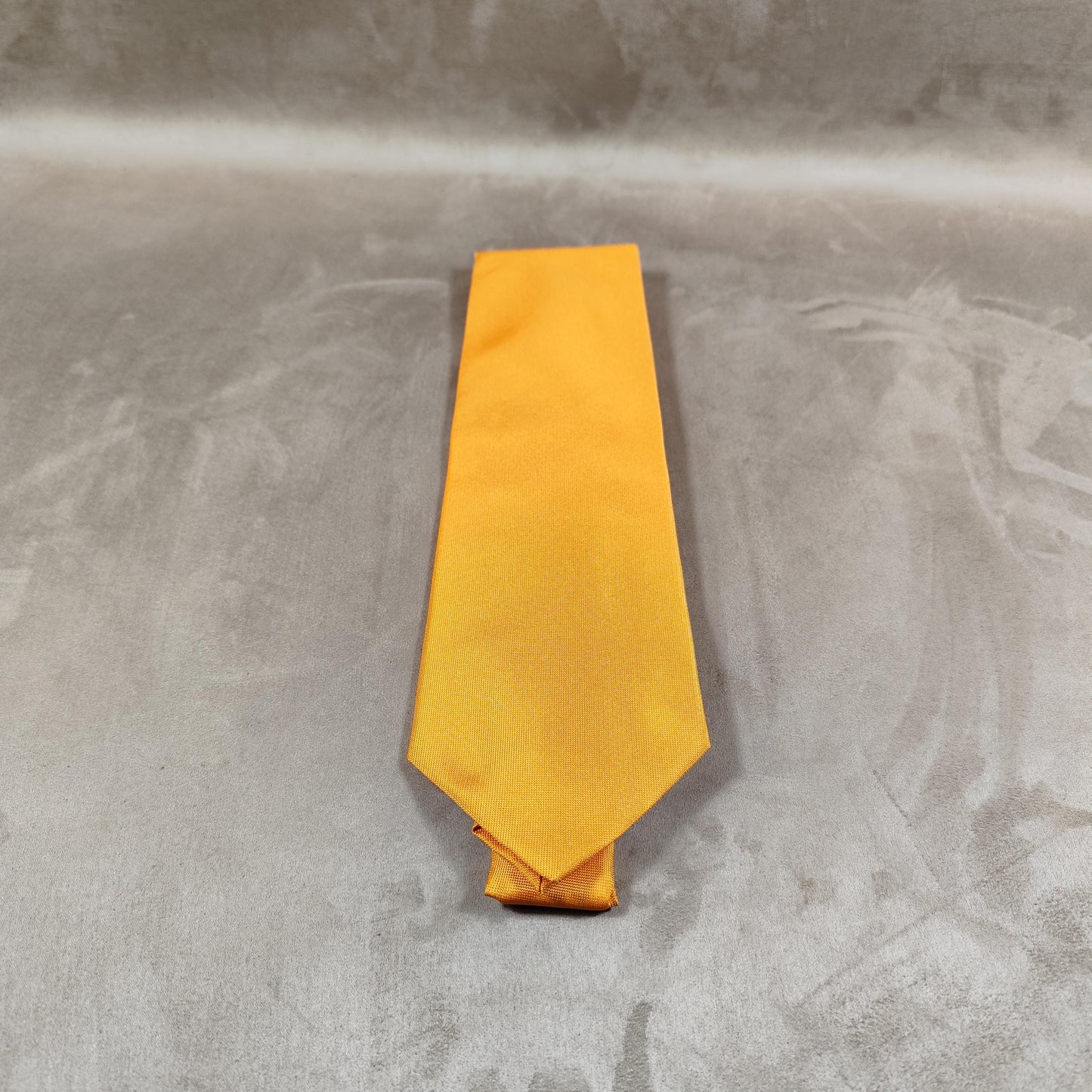 RARE Cravate en soie champagne Veuve Clicquot Ponsardin vintage neuve et emballé Made in France