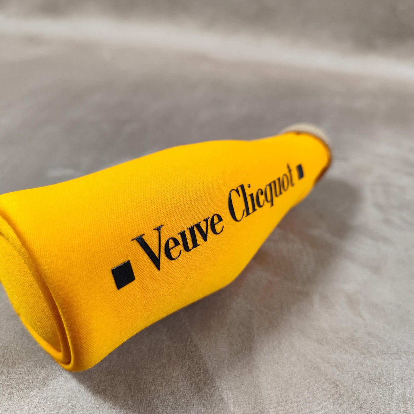 Etui isotherme pour quart bouteille de Champagne Veuve Clicquot Made in France Vintage 1990