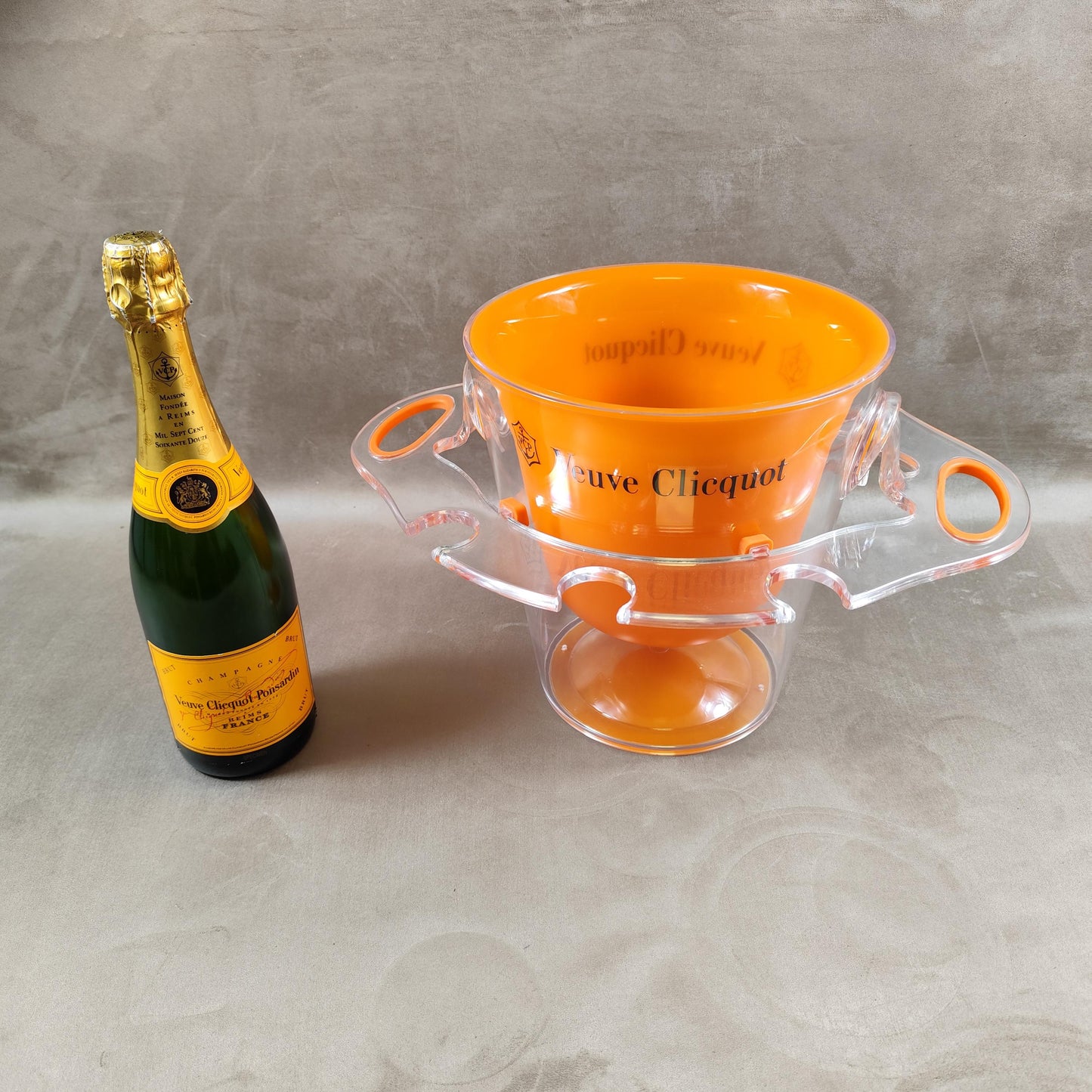VERY RARE Veuve Clicquot seau à champagne de la gamme Trendy avec un porte flutes integré Made in France Vintage 1990