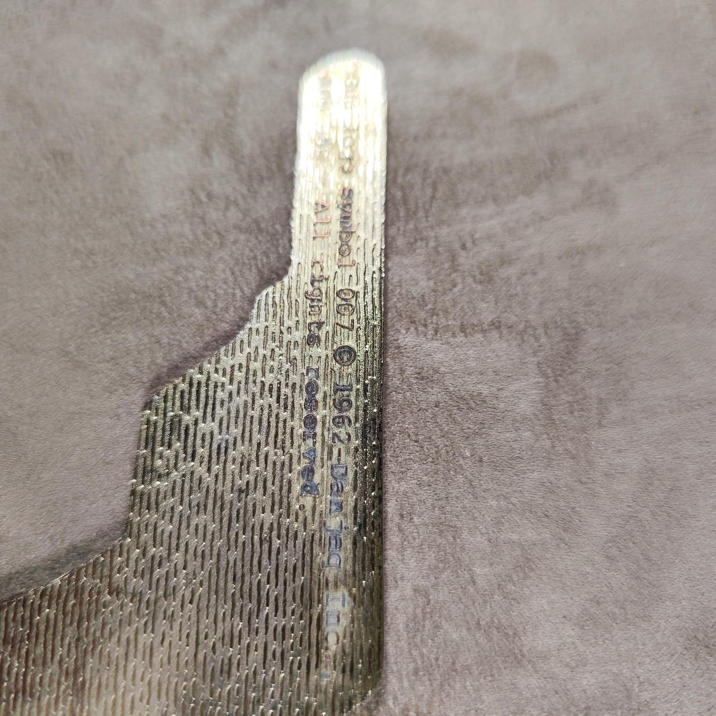 Décapsuleur en Métal James Bond 007 par Perrier eau gazeuse Made in France Vintage 1962