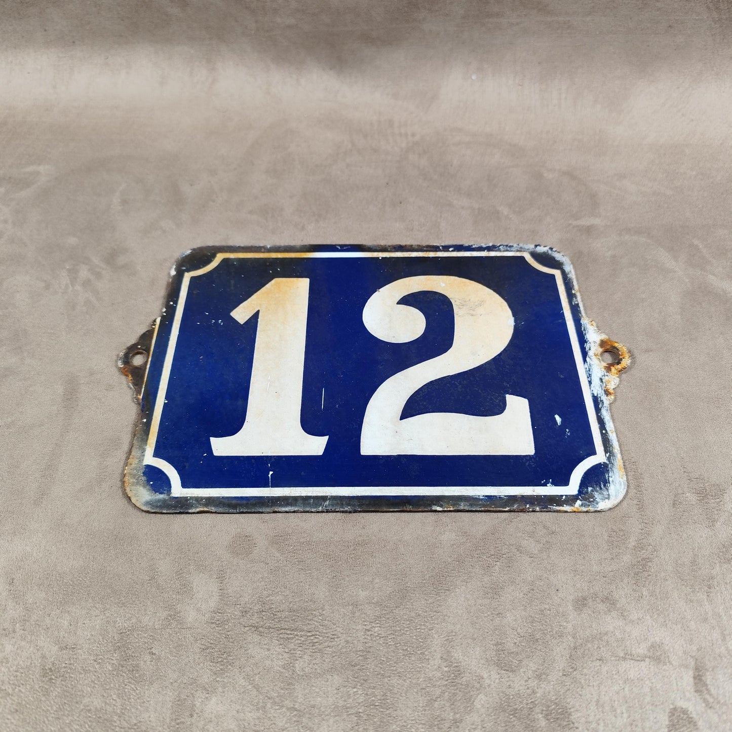 RARE Plaque de rue de ville Française Numéro 12 en tôle émaillée bleue, Made in France, Vintage 1900
