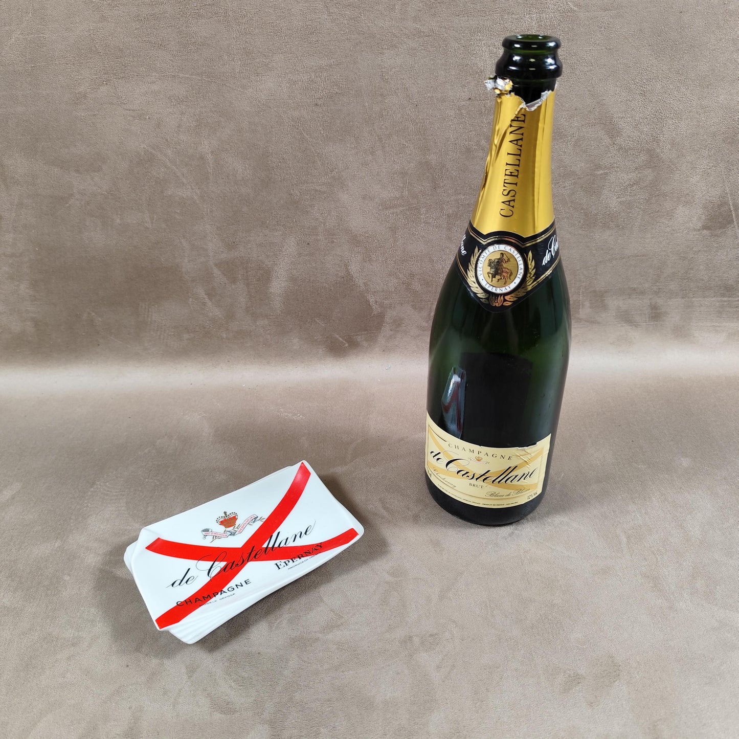 Cendrier Publicitaire Champagne De Castellane en céramique Made in France Vintage 1980