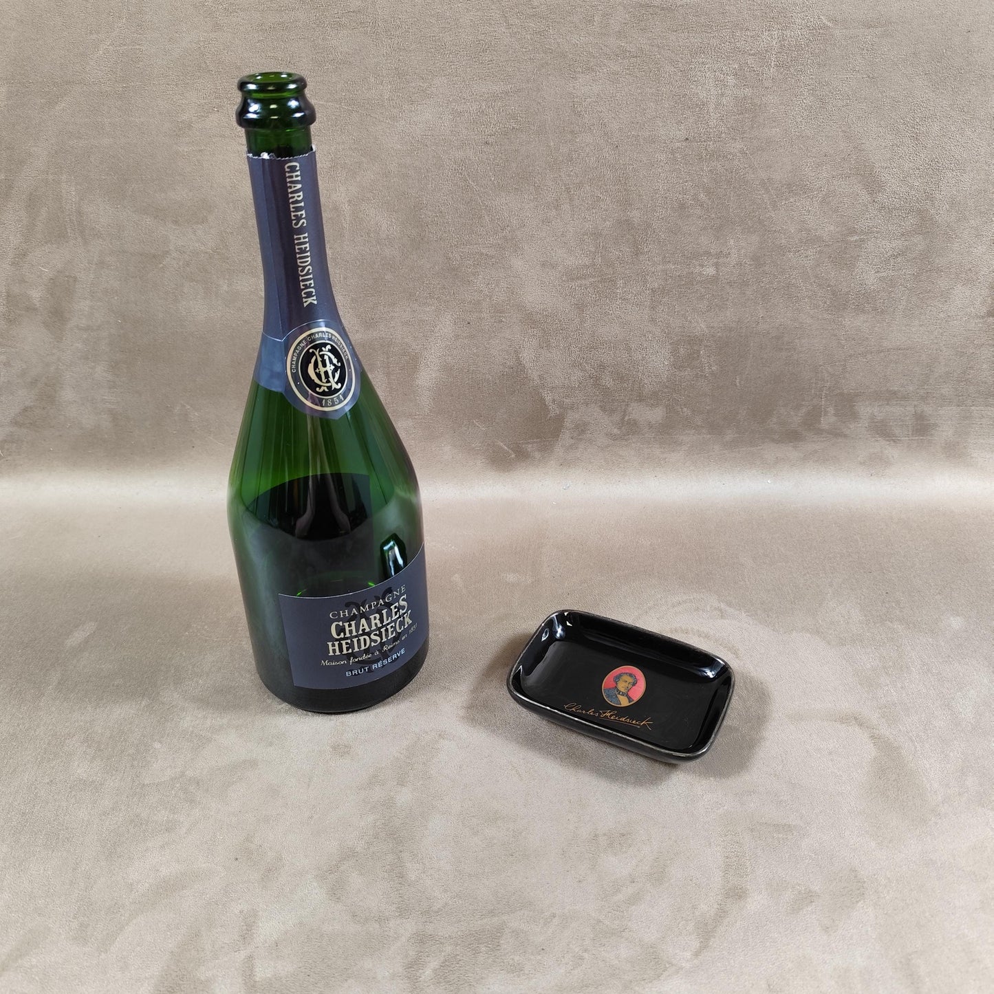 Cendrier publicitaire Champagne Charles Heidsieck en faience Made in France Vintage 1980