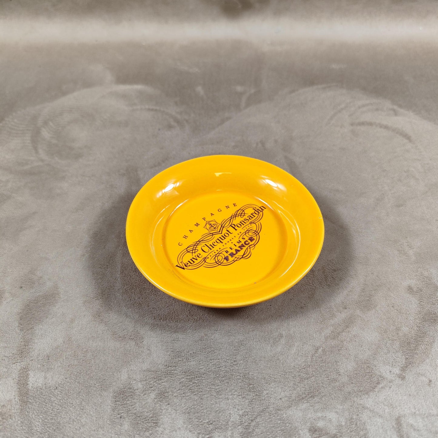 Cendrier vide-poche publicitaire Champagne Veuve Clicquot Ponsardin en faïence Villenauxe Made in France Vintage 1970