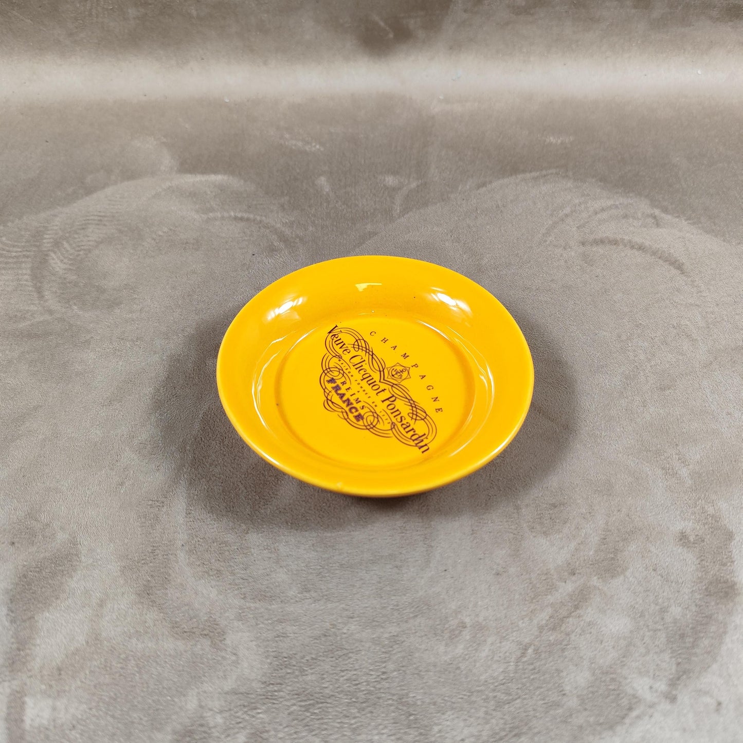 Cendrier vide-poche publicitaire Champagne Veuve Clicquot Ponsardin en faïence Villenauxe Made in France Vintage 1970