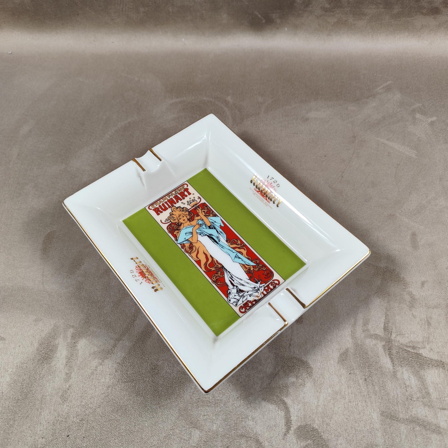 RARE Cendrier Publicitaire Champagne Ruinart en porcelaine par Revol Made in France Vintage 1970