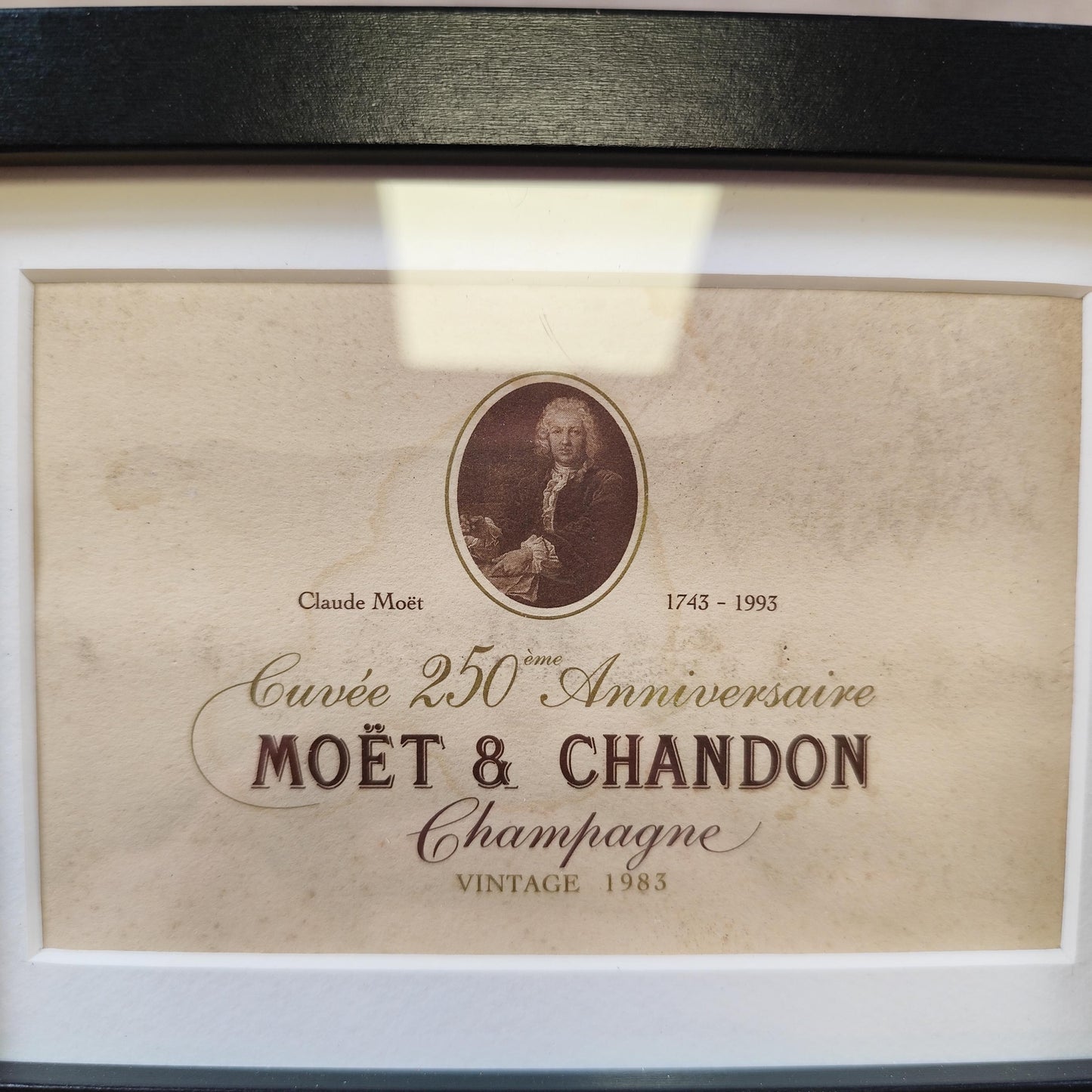 Étiquette de champagne Moet & Chandon 250ème anniversaire, encadrée avec cadre bois Made in France Vintage 1980