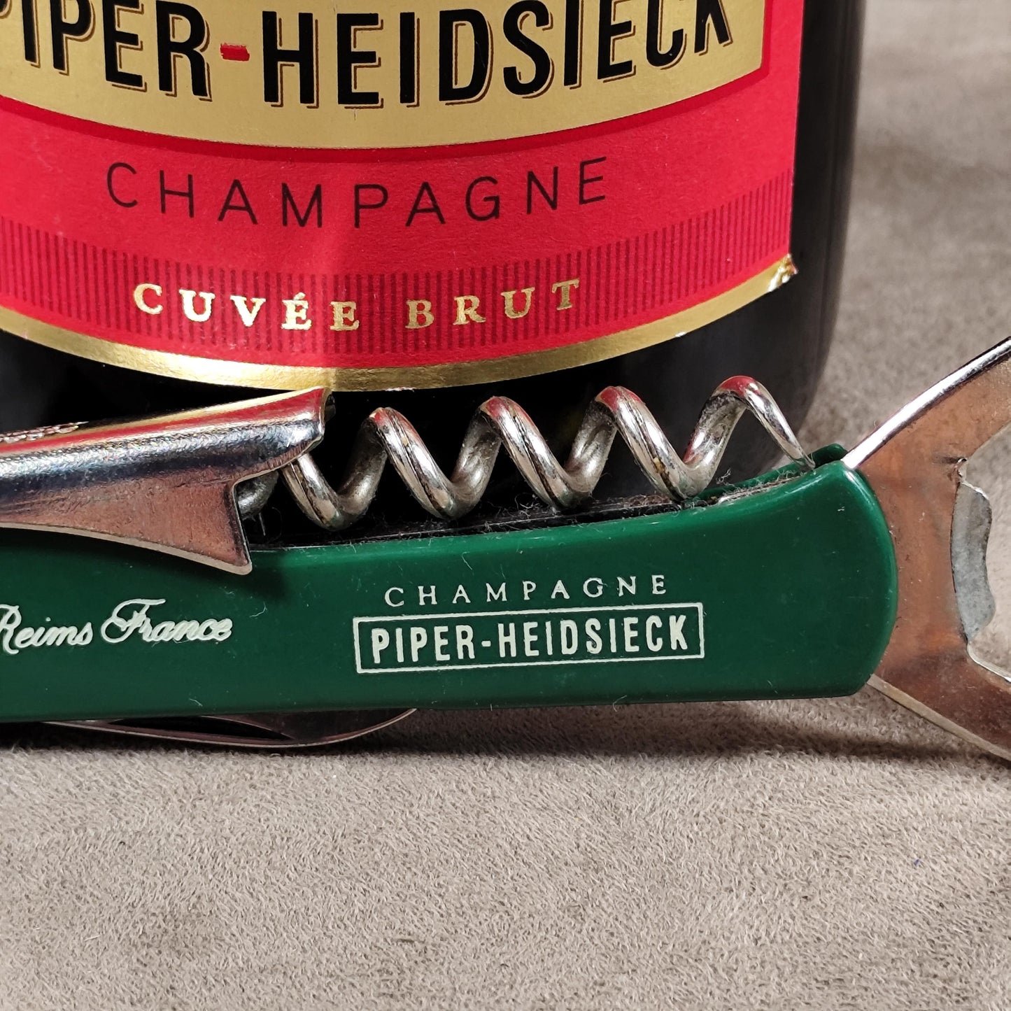 Décapsuleur, Tire-bouchon Champagne Piper-Heidsieck en plastique Made in France Vintage 1980
