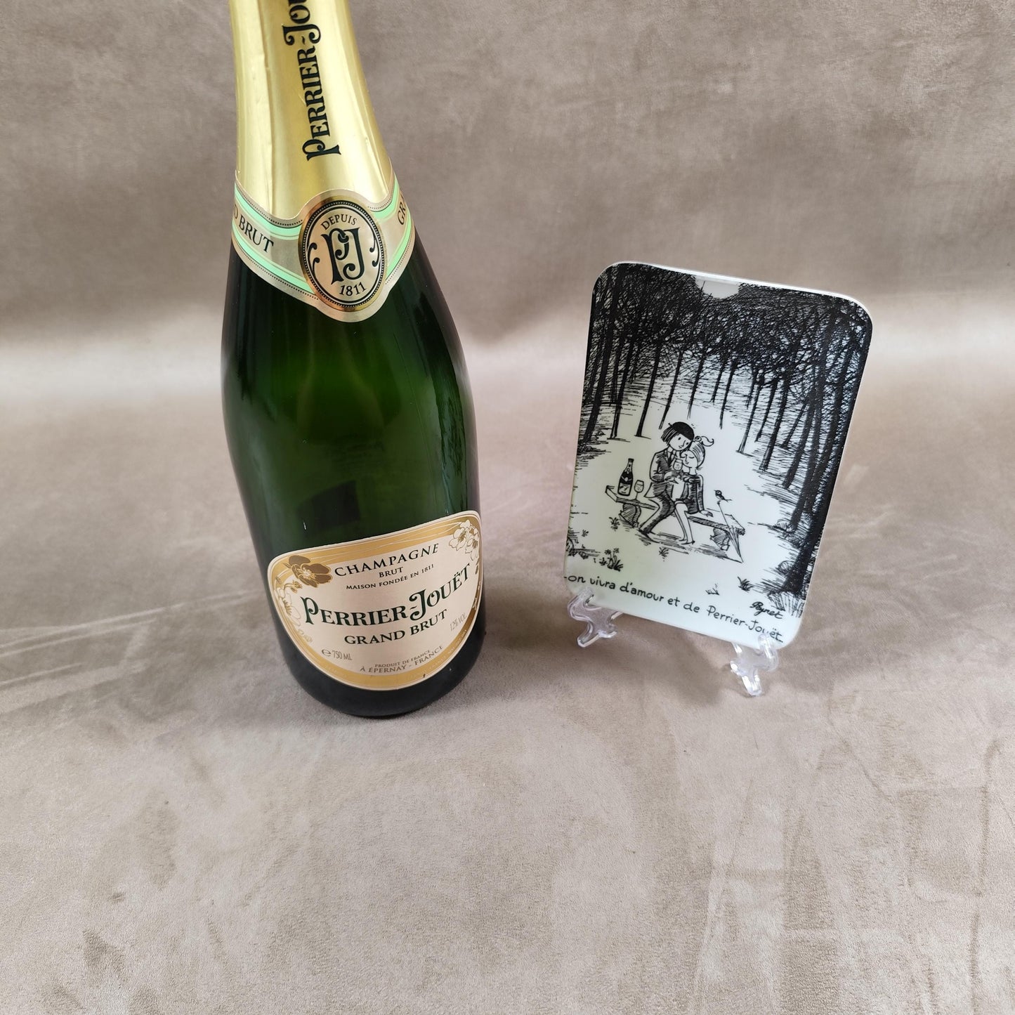 Cendrier Perrier-Jouët en plastique par Peynet Made in France Vintage 1990