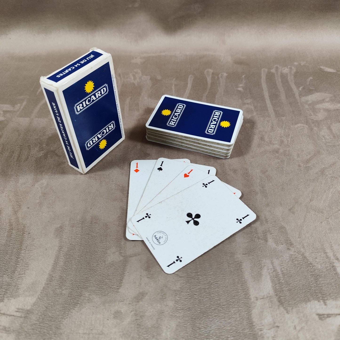 Jeu de cartes complet RICARD Made in France Vintage 1980
