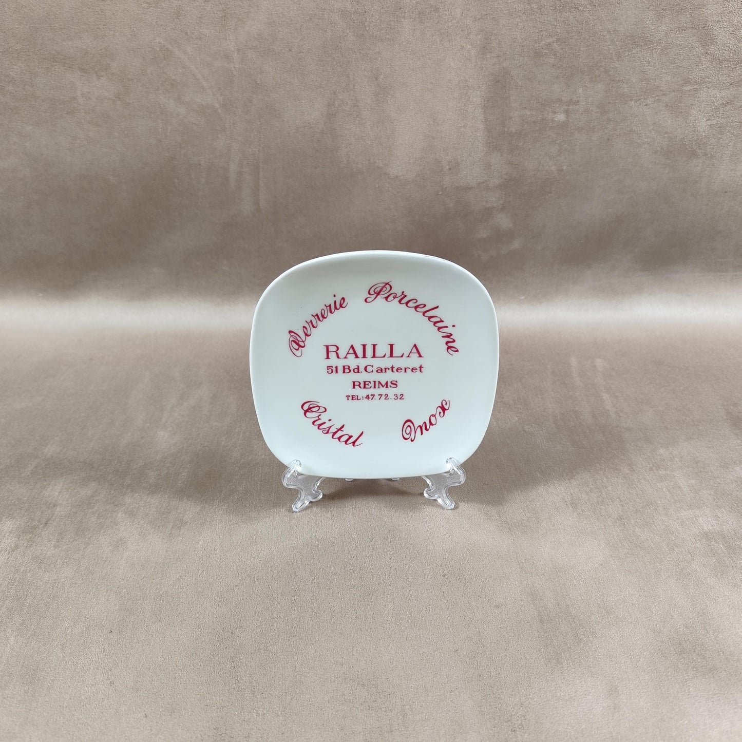 Cendrier Publicitaire Railla Reims en faience par Pillivuyt Made in France Vintage 1970