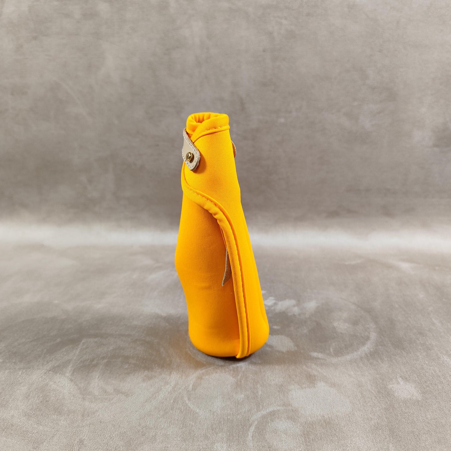 Etui isotherme pour quart bouteille de Champagne Veuve Clicquot Made in France Vintage 1990