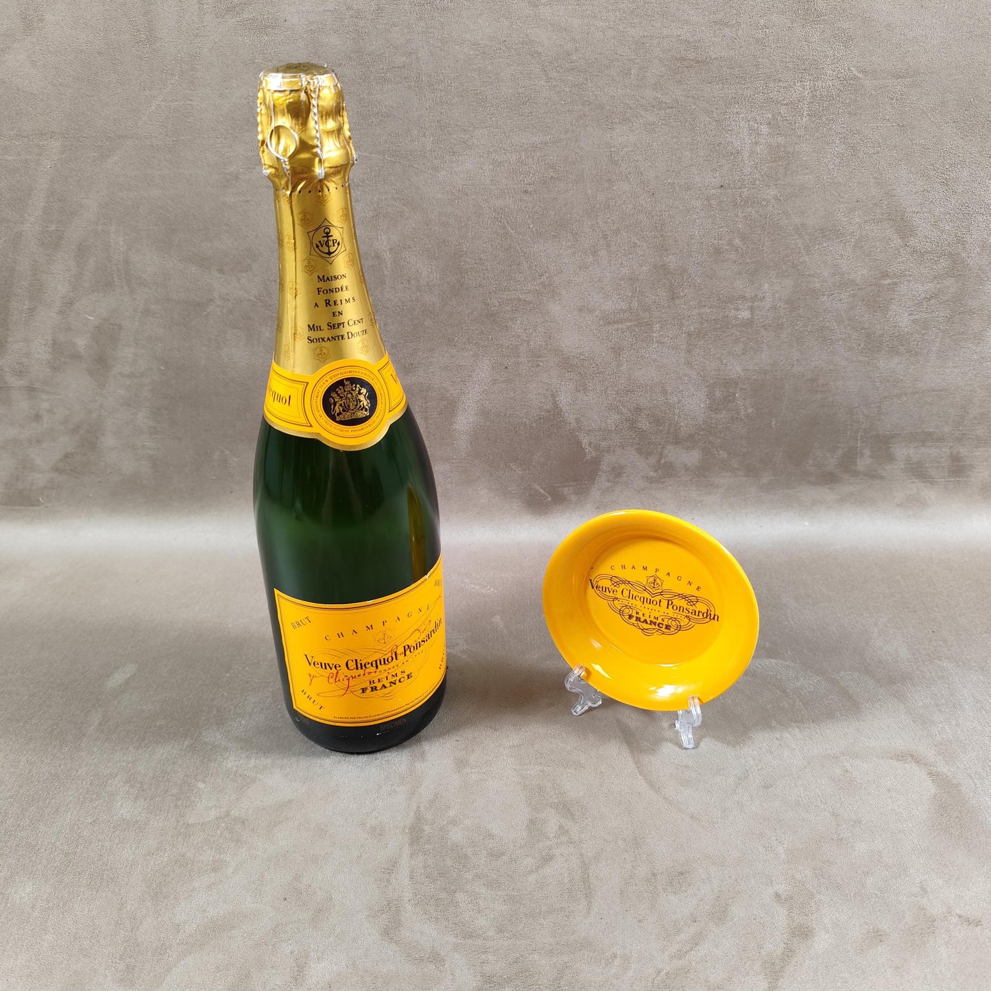 Cendrier vide-poche publicitaire Champagne Veuve Clicquot Ponsardin en faïence Villenauxe Made in France Vintage 1970
