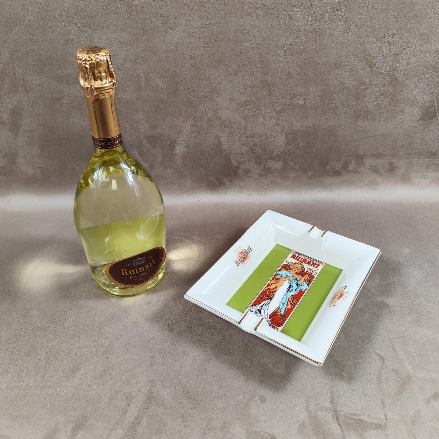 RARE Cendrier Publicitaire Champagne Ruinart en porcelaine par Revol Made in France Vintage 1970