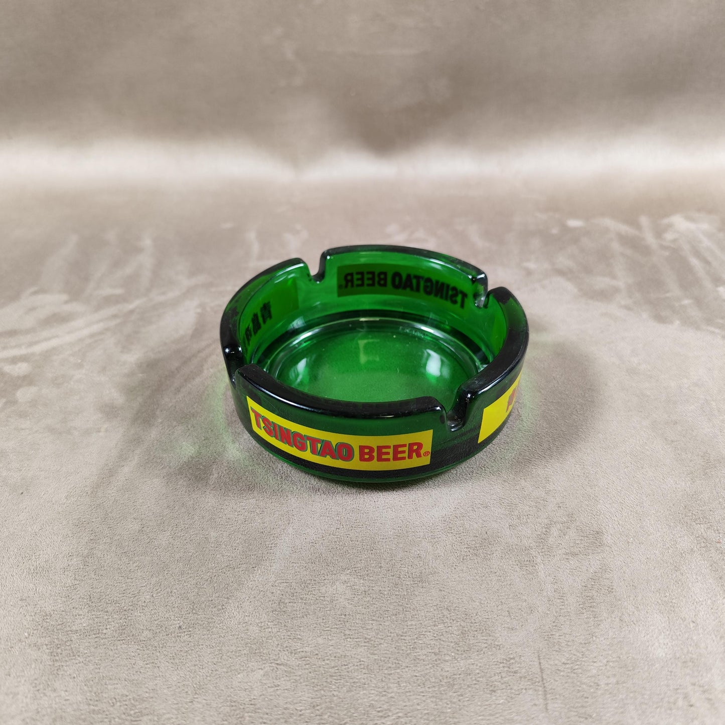 Cendrier Publicitaire Bière Tsingtao en verre Made in France Vintage 1970