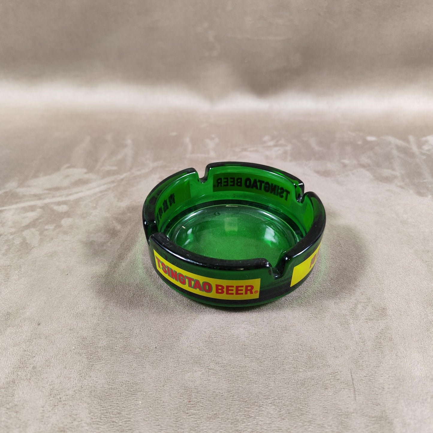 Cendrier Publicitaire Bière Tsingtao en verre Made in France Vintage 1970