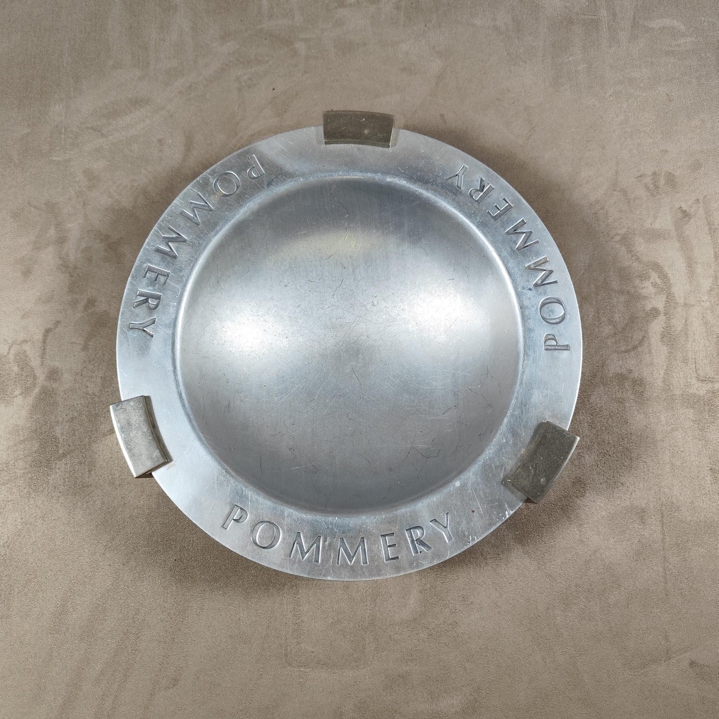 Cendrier XXL publicitaire Champagne Pommery en métal Made in France Vintage 1970