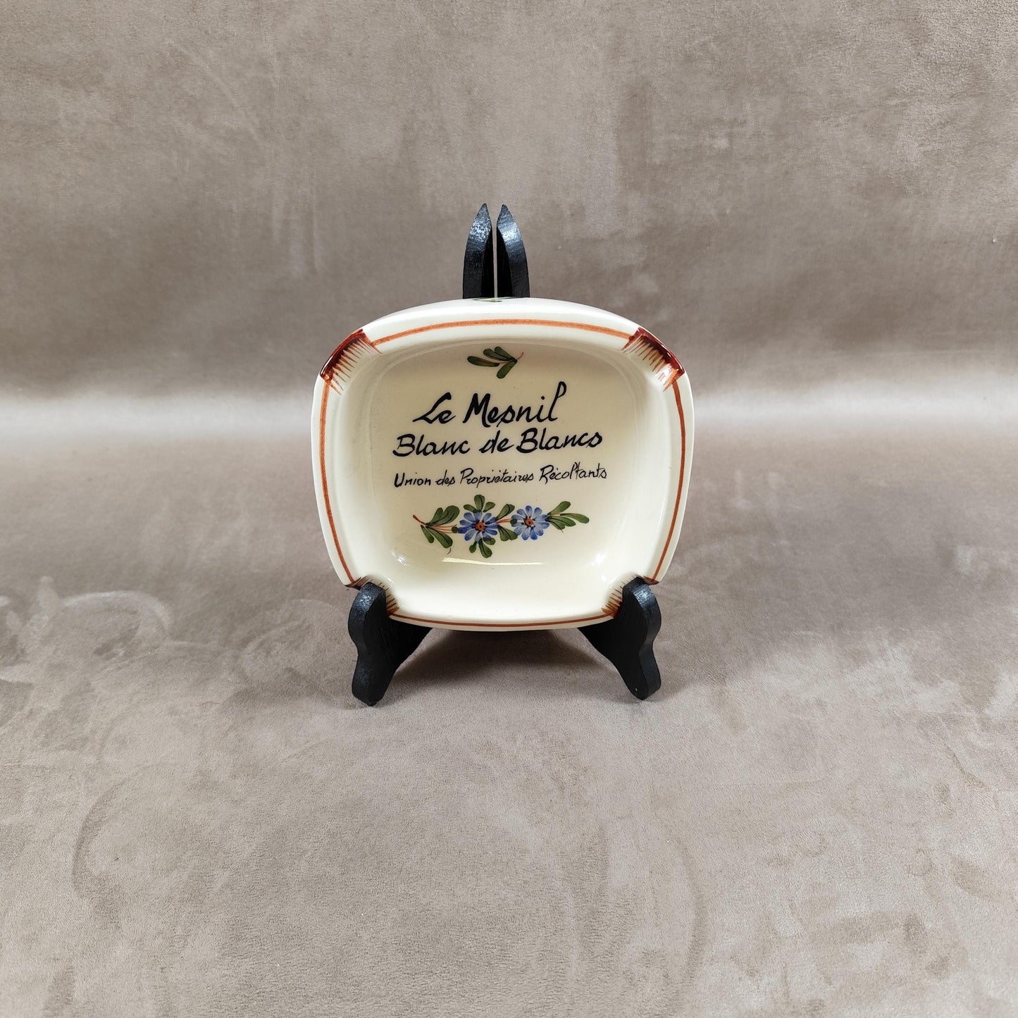 Cendrier Publicitaire Union des Propriétaires Récoltants Le Mesnil en faience Made in France 1970