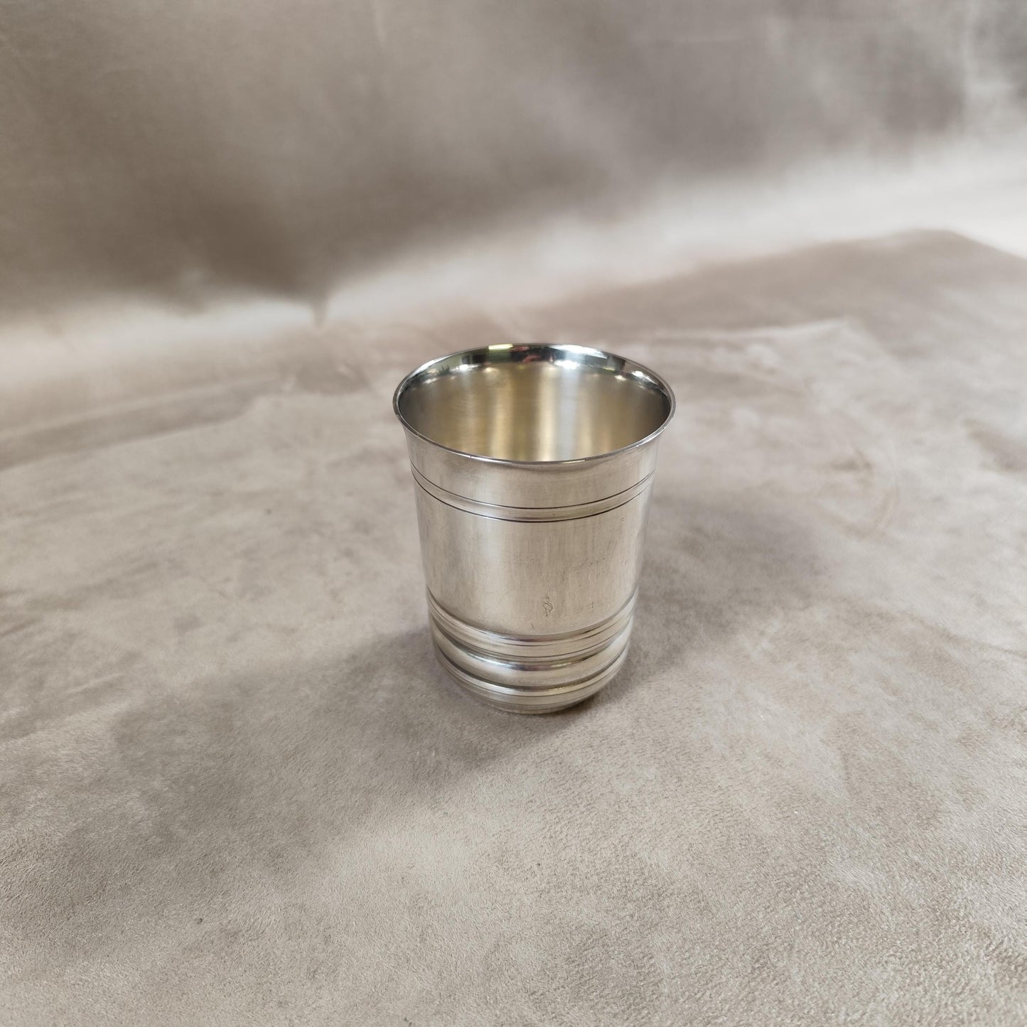 Timbale de baptême en métal argenté Poinçon d'orfèvre Vulcain Made in France Vintage 1950