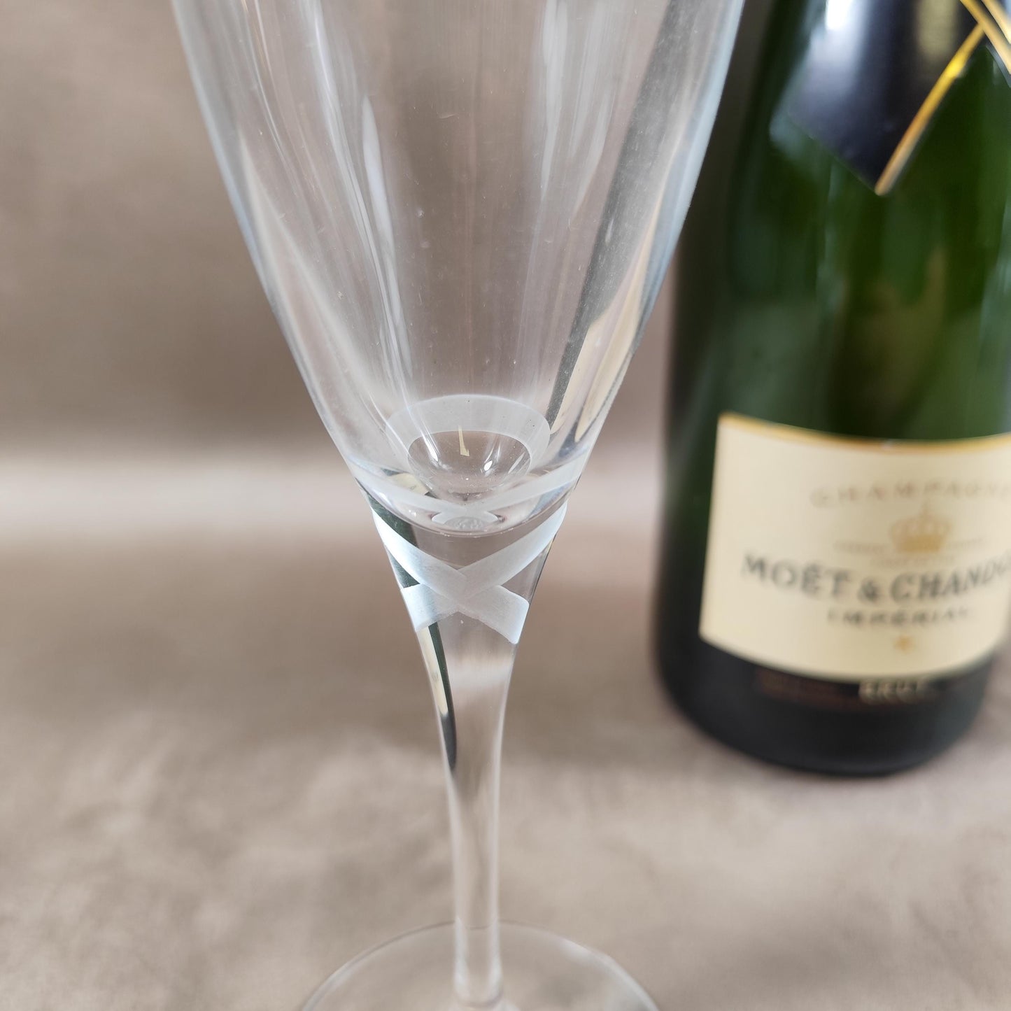 Lot de 2 flutes à champagne Moet et Chandon Made in France Vintage 1980