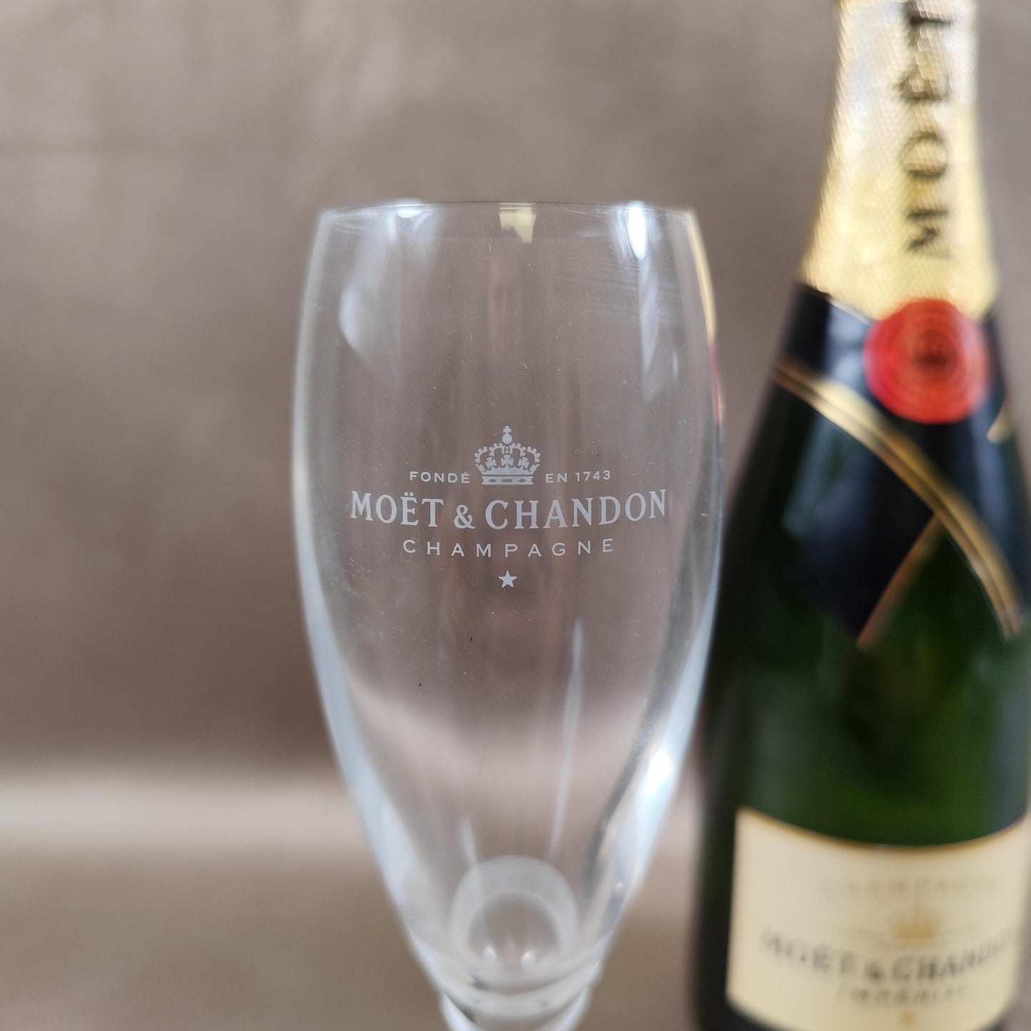 Lot de 2 flutes à champagne Moet et Chandon Made in France Vintage 1980