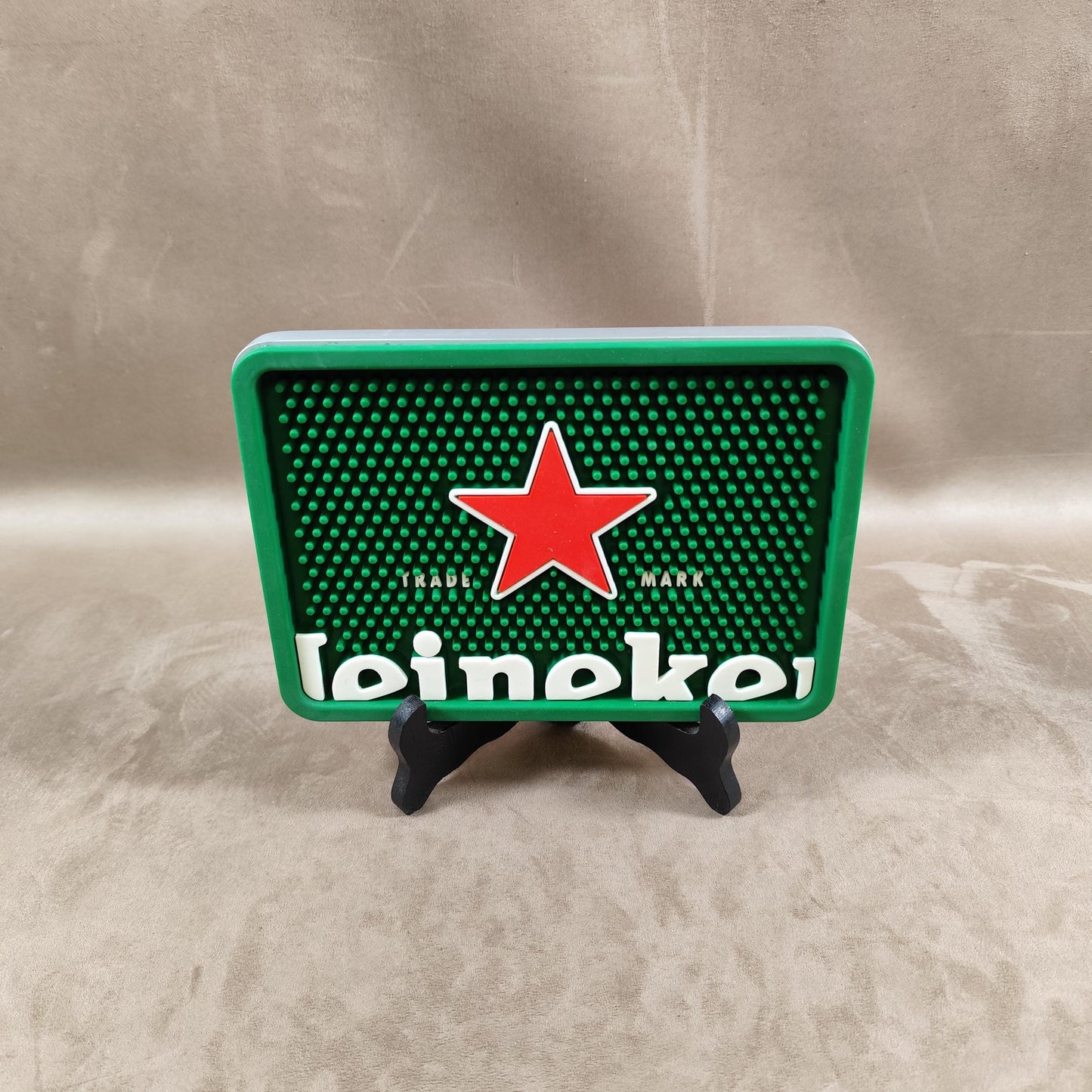 Tapis de bar HEINEKEN en plastique et aluminium Made in France Vintage 1980