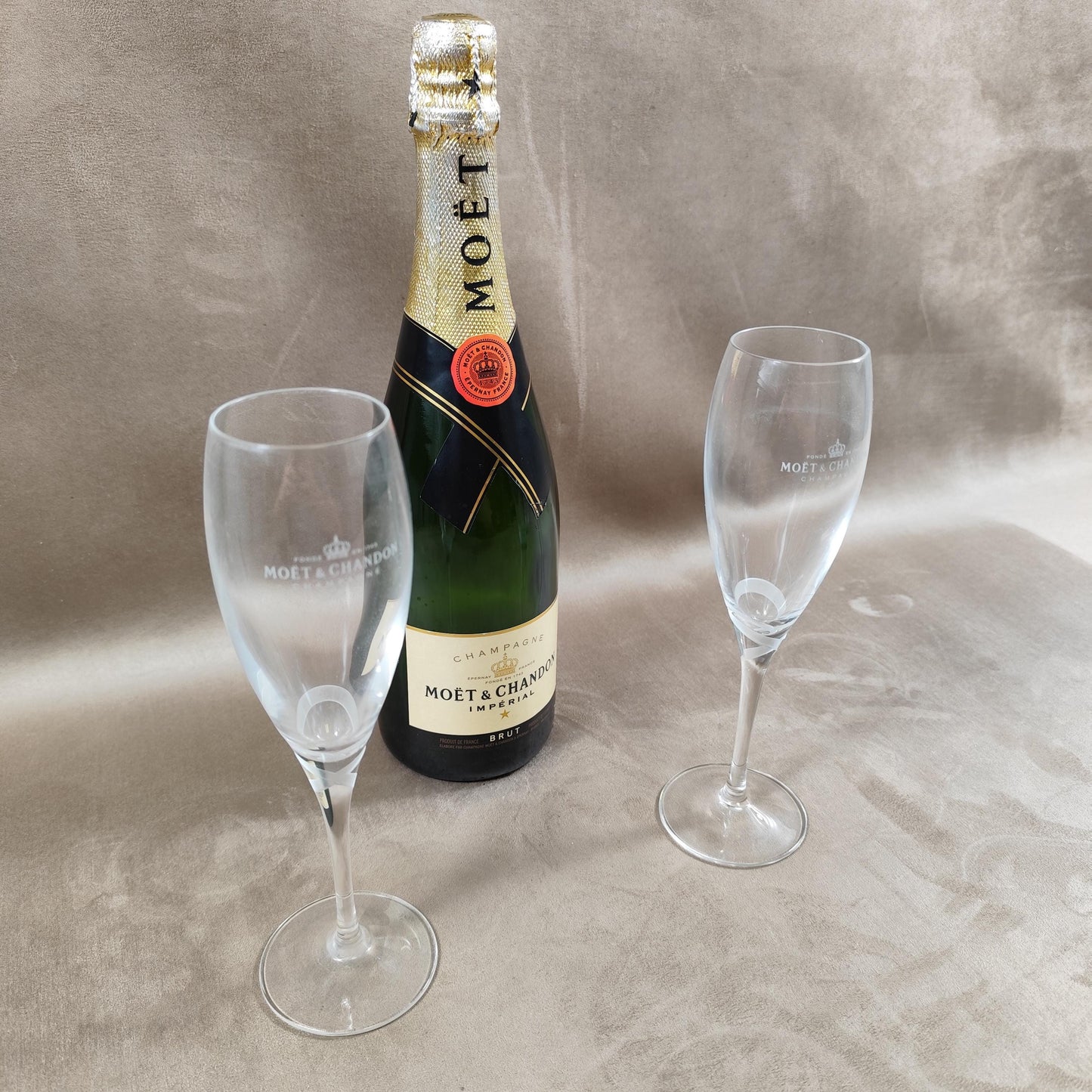 Lot de 2 flutes à champagne Moet et Chandon Made in France Vintage 1980