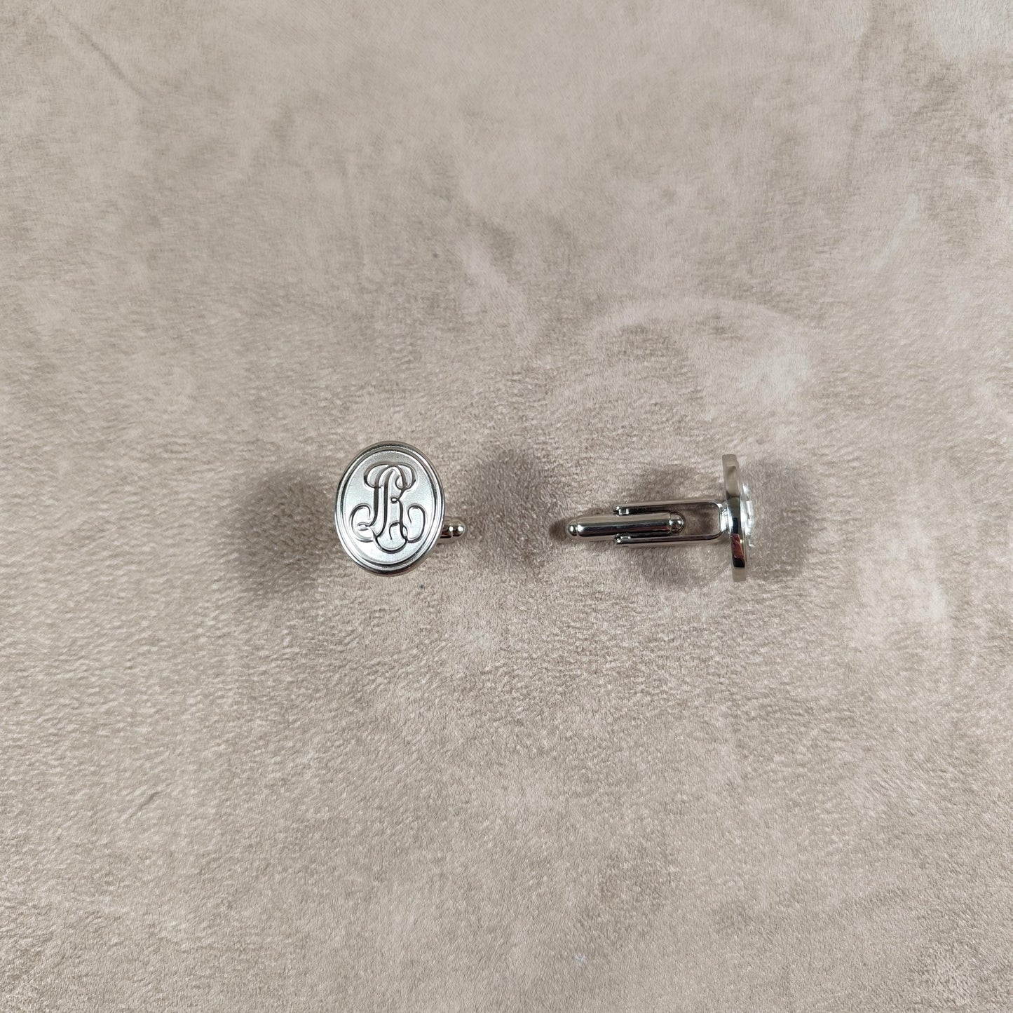 Paire de Bouton de manchette Champagne Louis Roederer en acier et en écrin
