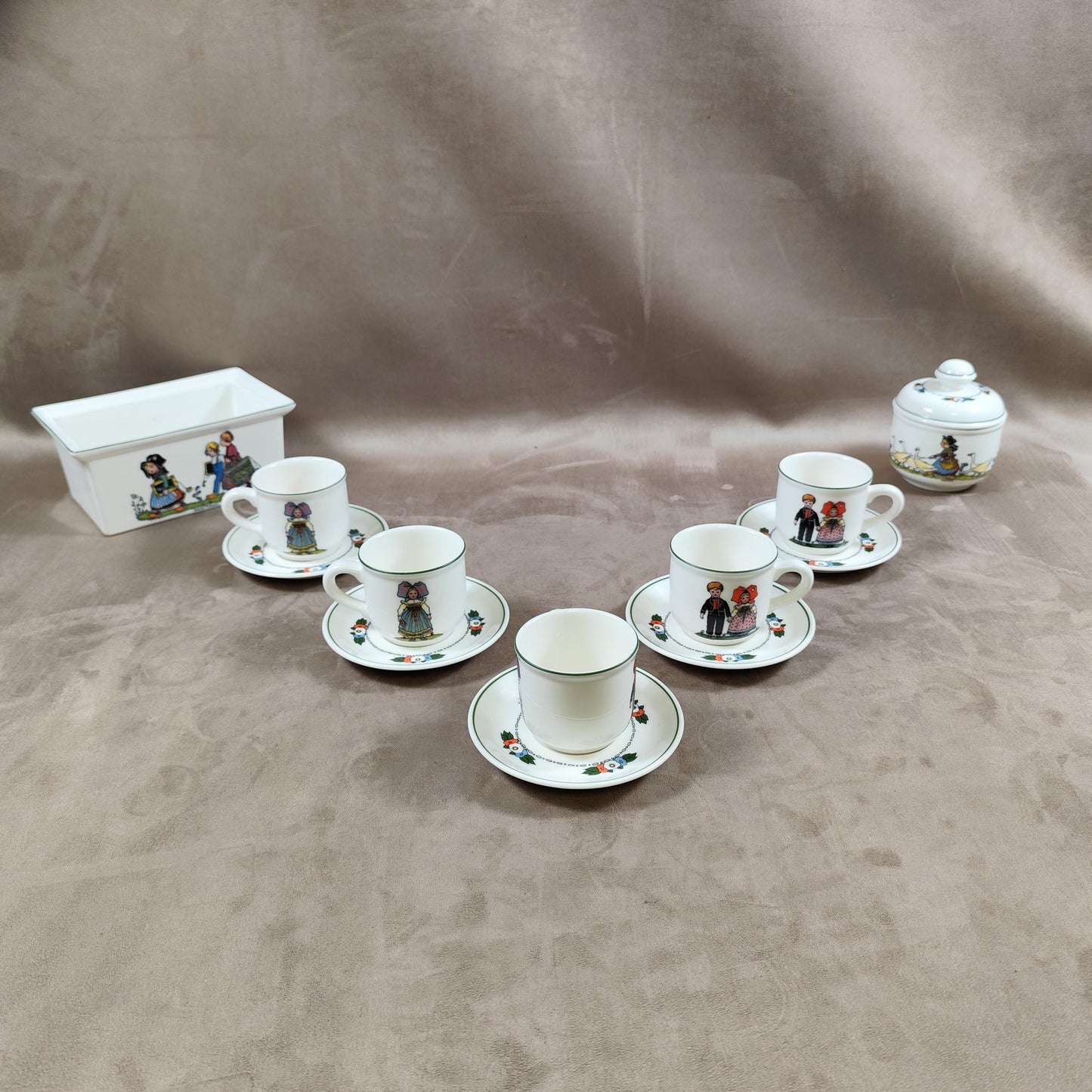 Service à café Hansi d'Alsace en porcelaine par Villeroy & Boch Made in France Vintage 1970
