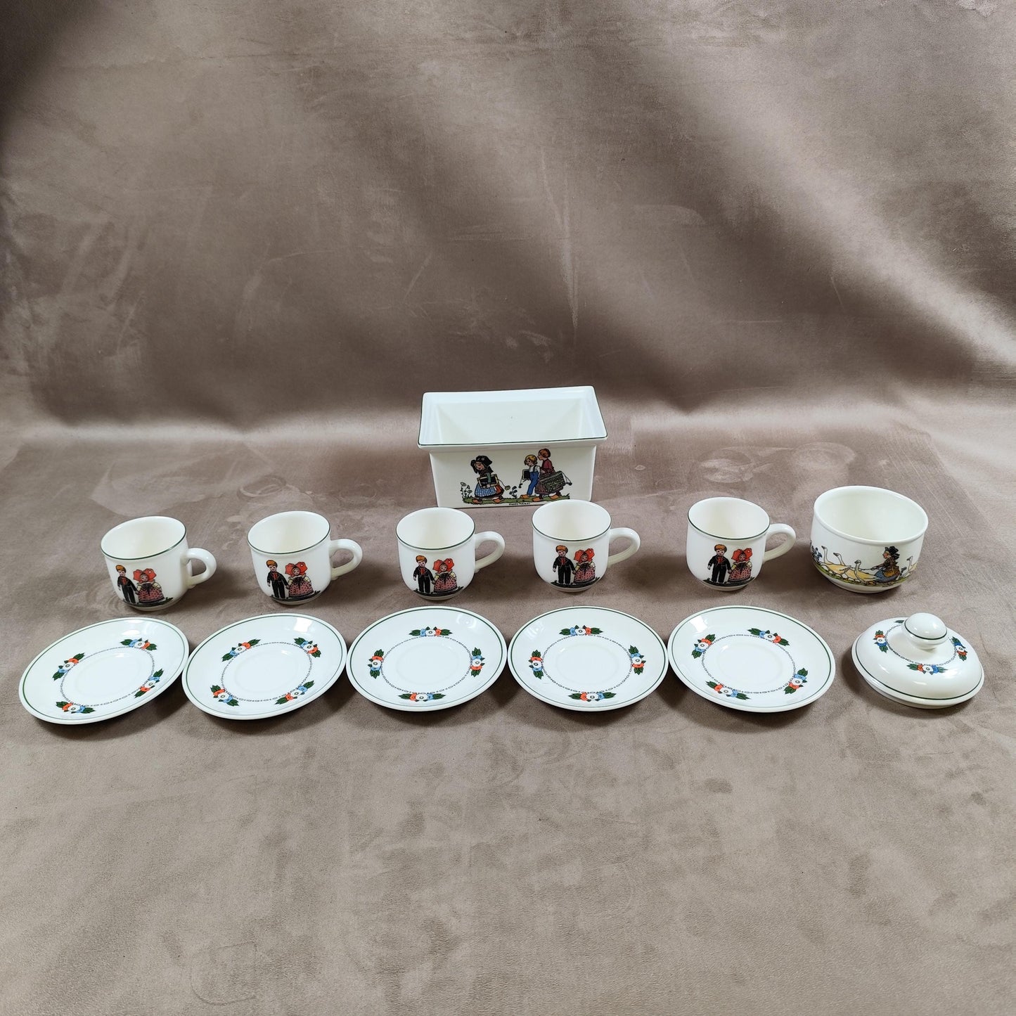 Service à café Hansi d'Alsace en porcelaine par Villeroy & Boch Made in France Vintage 1970