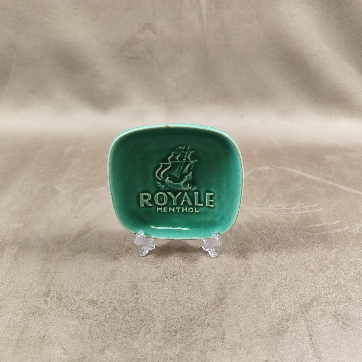 Cendrier Royale Menthol en faience verte Longchamp Made in France Vintage 1960